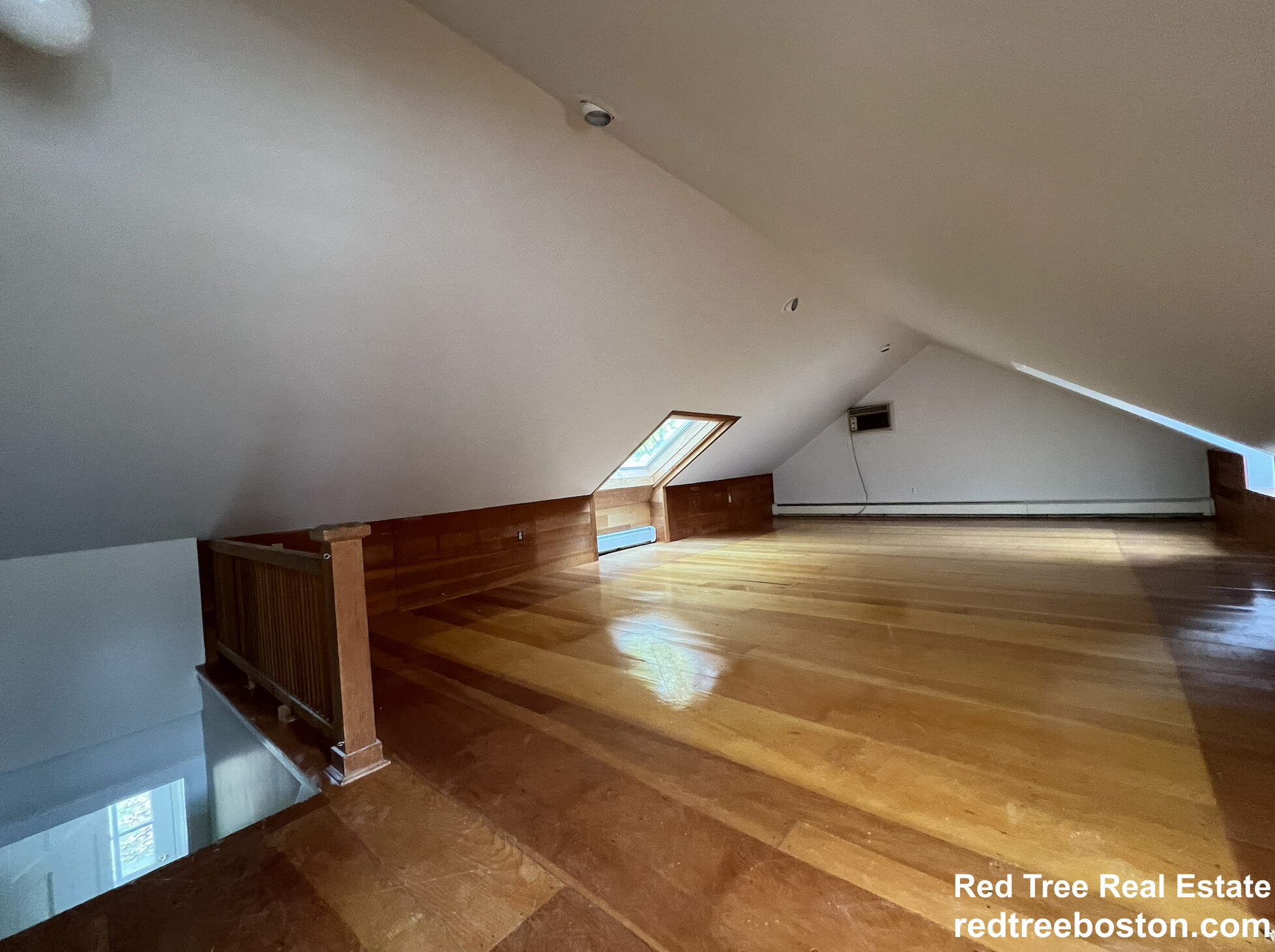 90 Bellingham Rd, Chestnut Hill