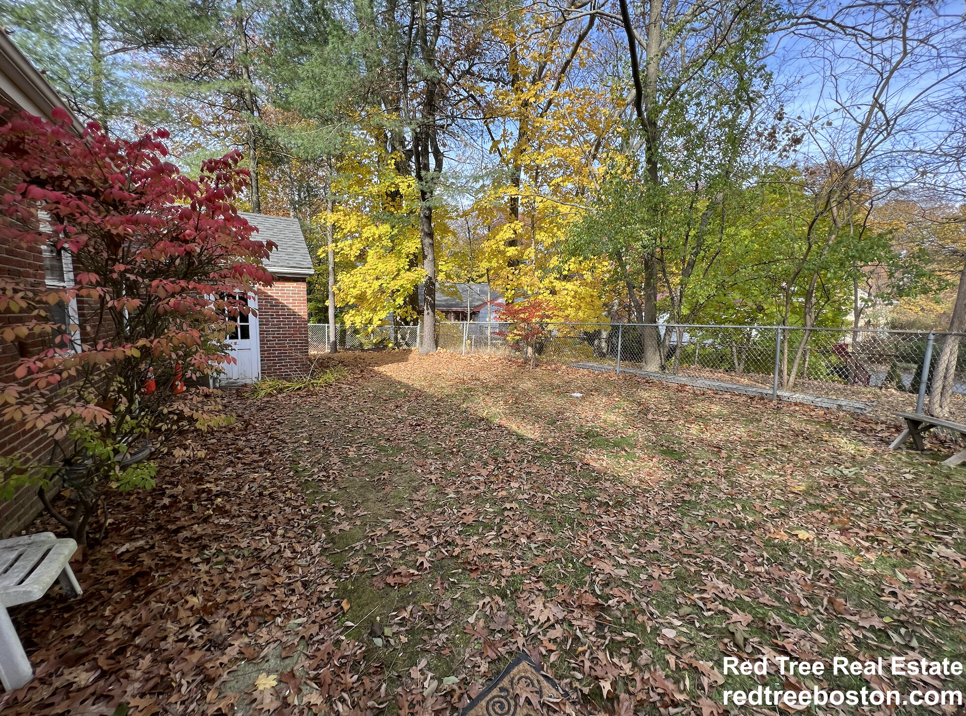 90 Bellingham Rd, Chestnut Hill