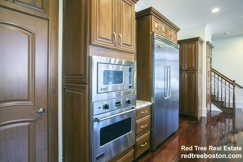 75 Woodfall Rd, Belmont