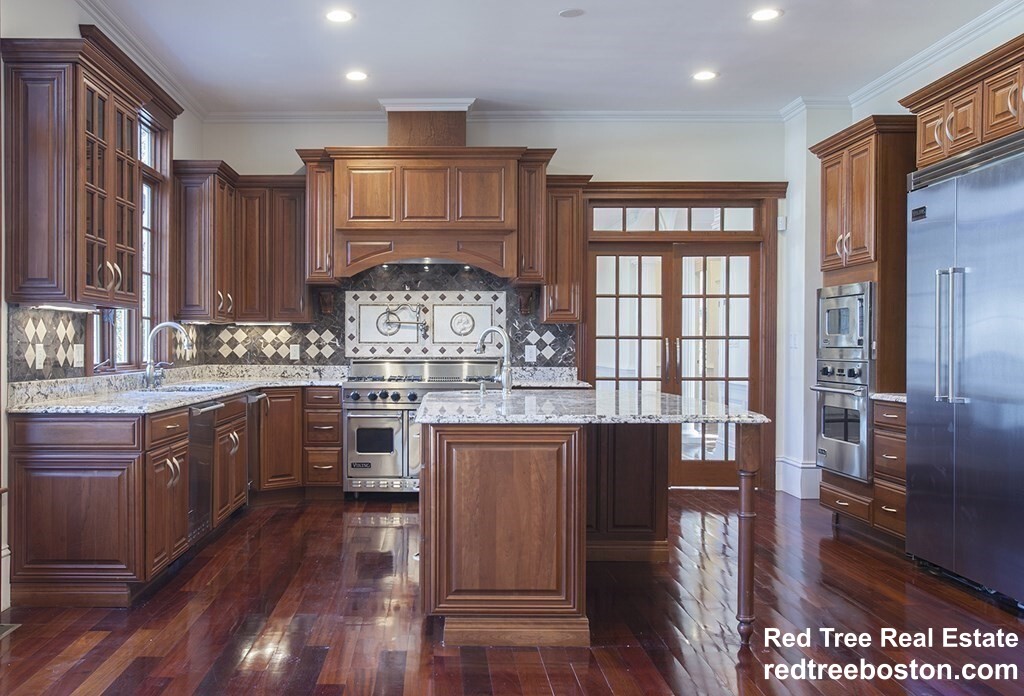 75 Woodfall Rd, Belmont