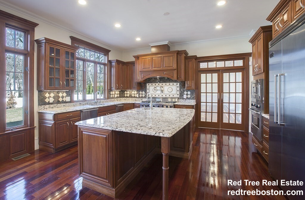 75 Woodfall Rd, Belmont