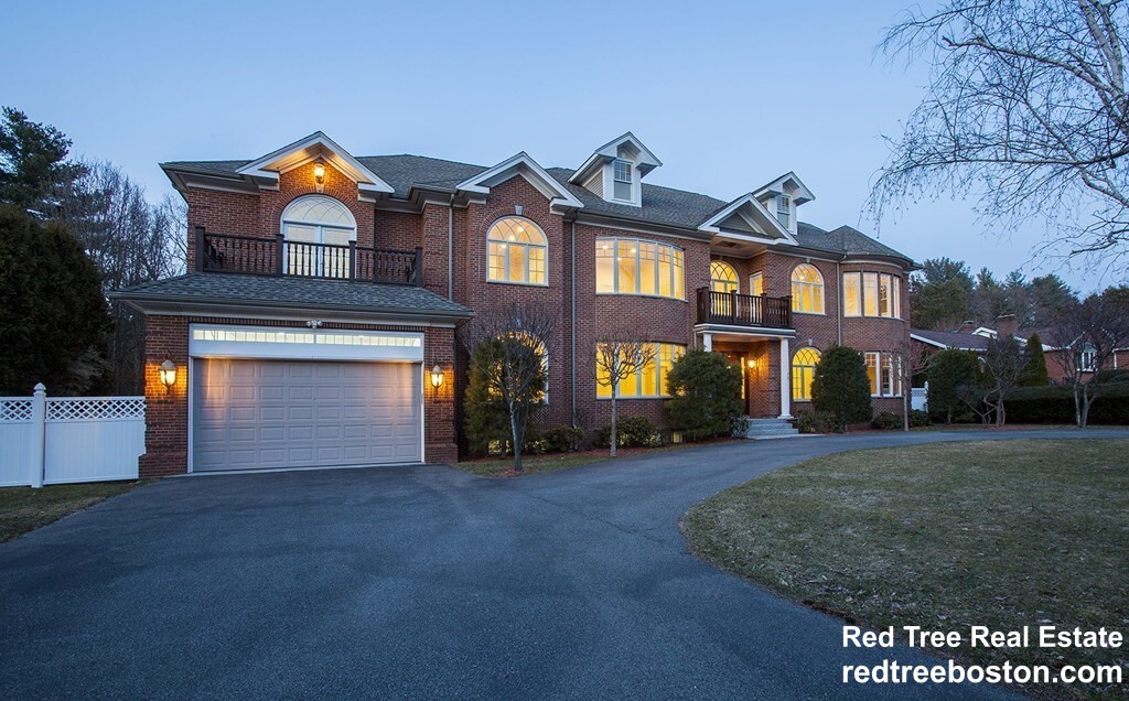 75 Woodfall Rd, Belmont