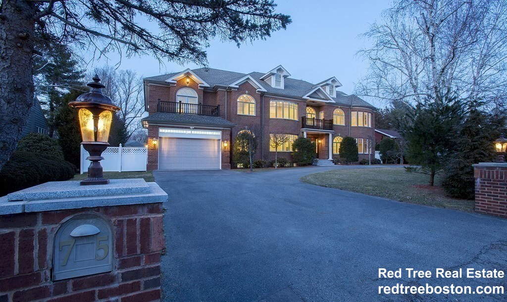 75 Woodfall Rd, Belmont