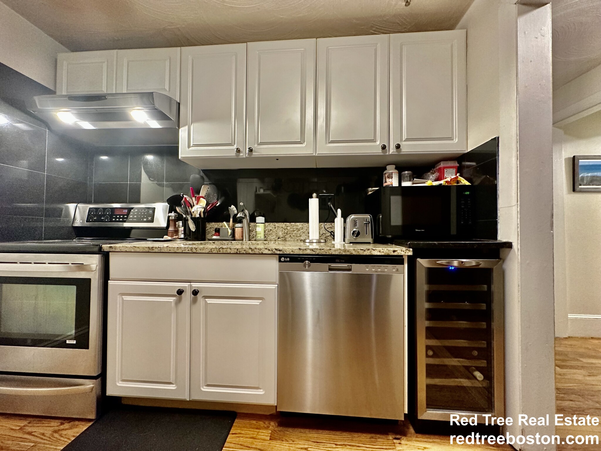 206 Commonwealth Ave, Back Bay