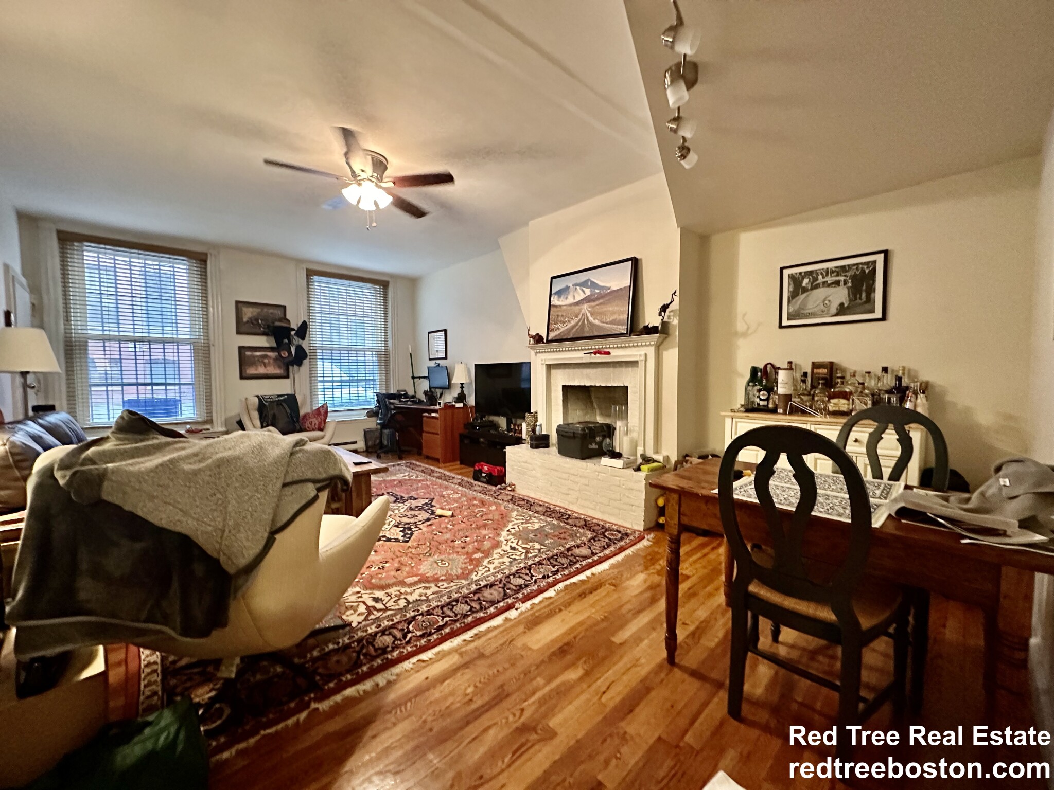 206 Commonwealth Ave, Back Bay