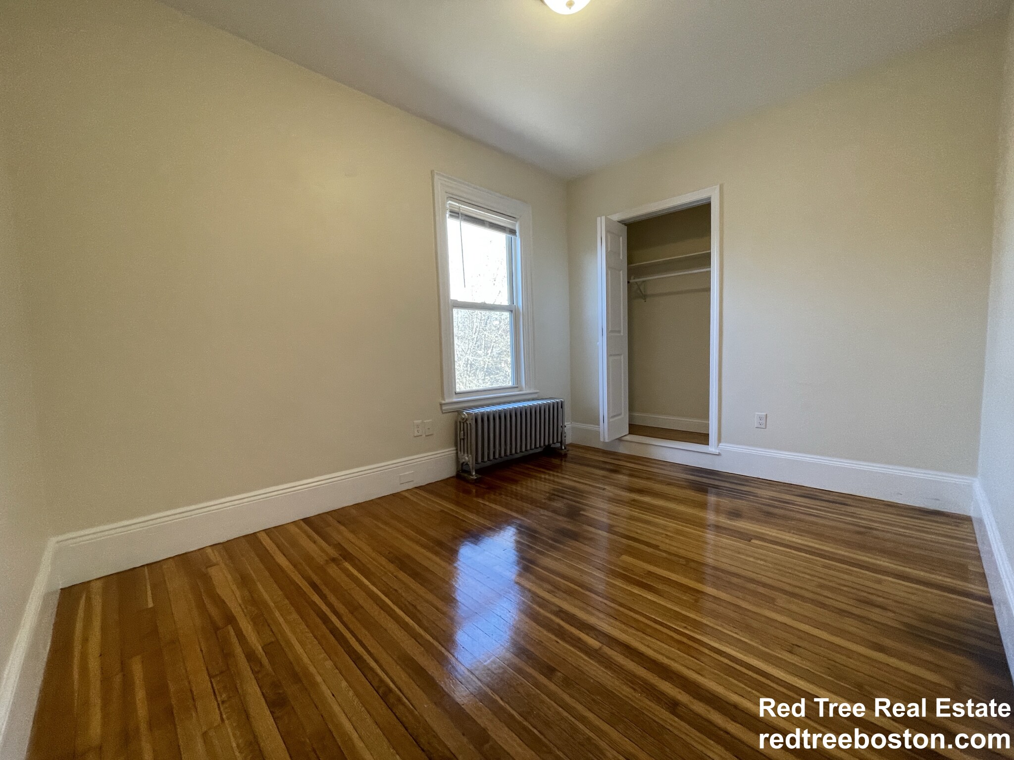 2572 Massachusetts Ave, North Cambridge