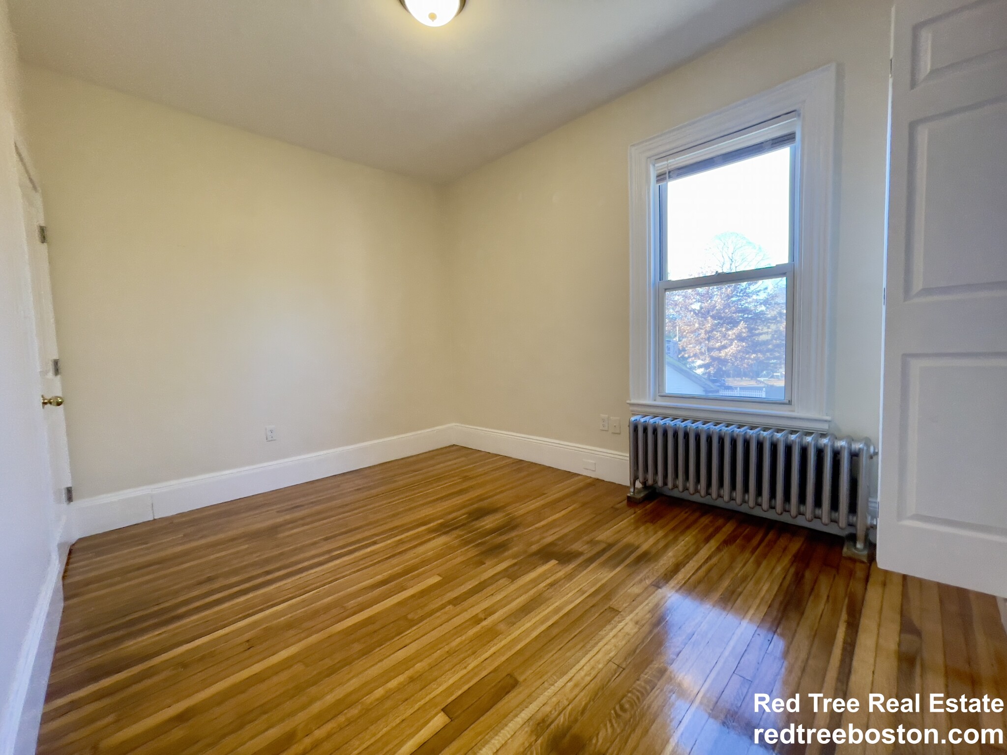 2572 Massachusetts Ave, North Cambridge