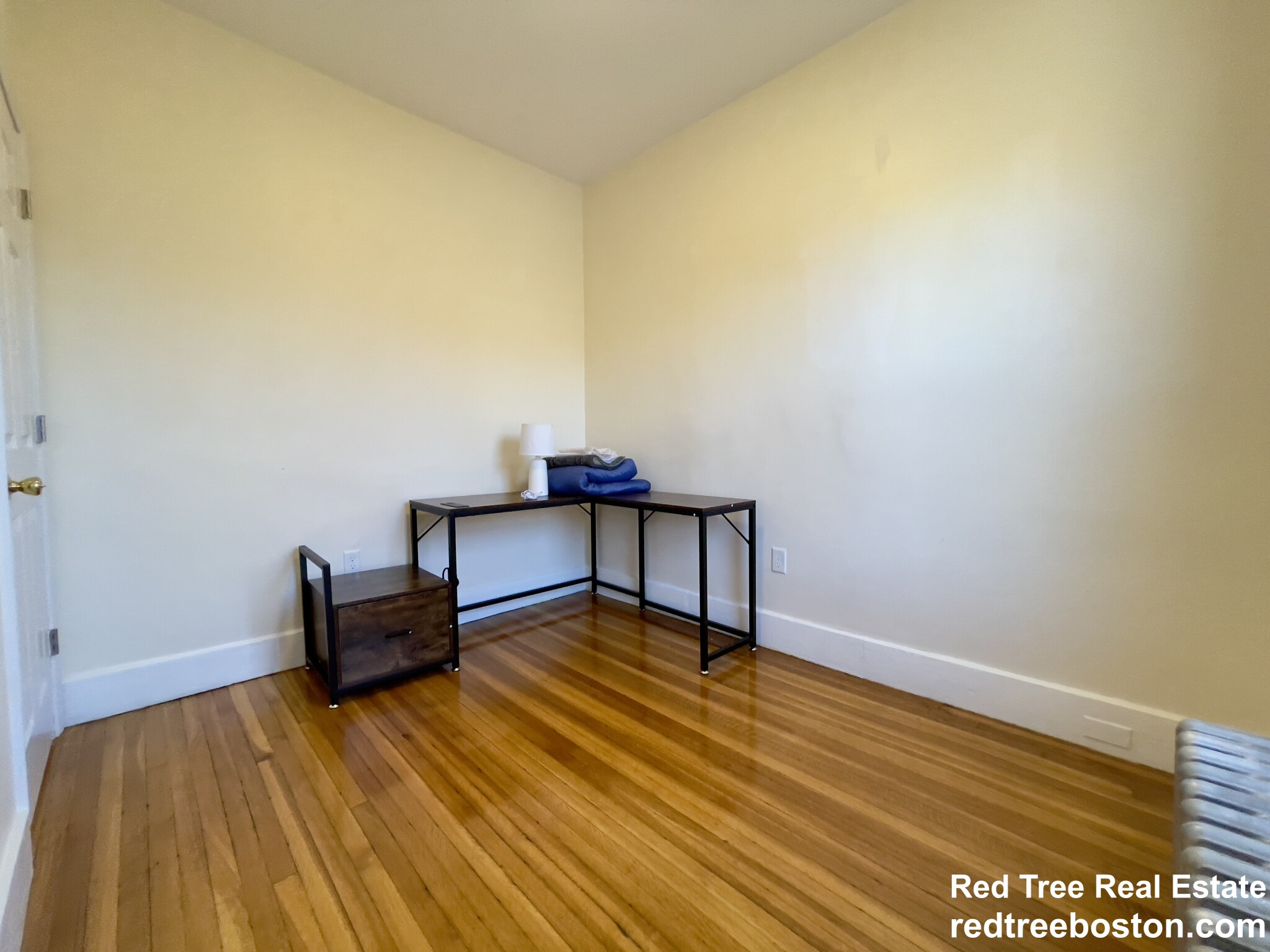 2572 Massachusetts Ave, North Cambridge