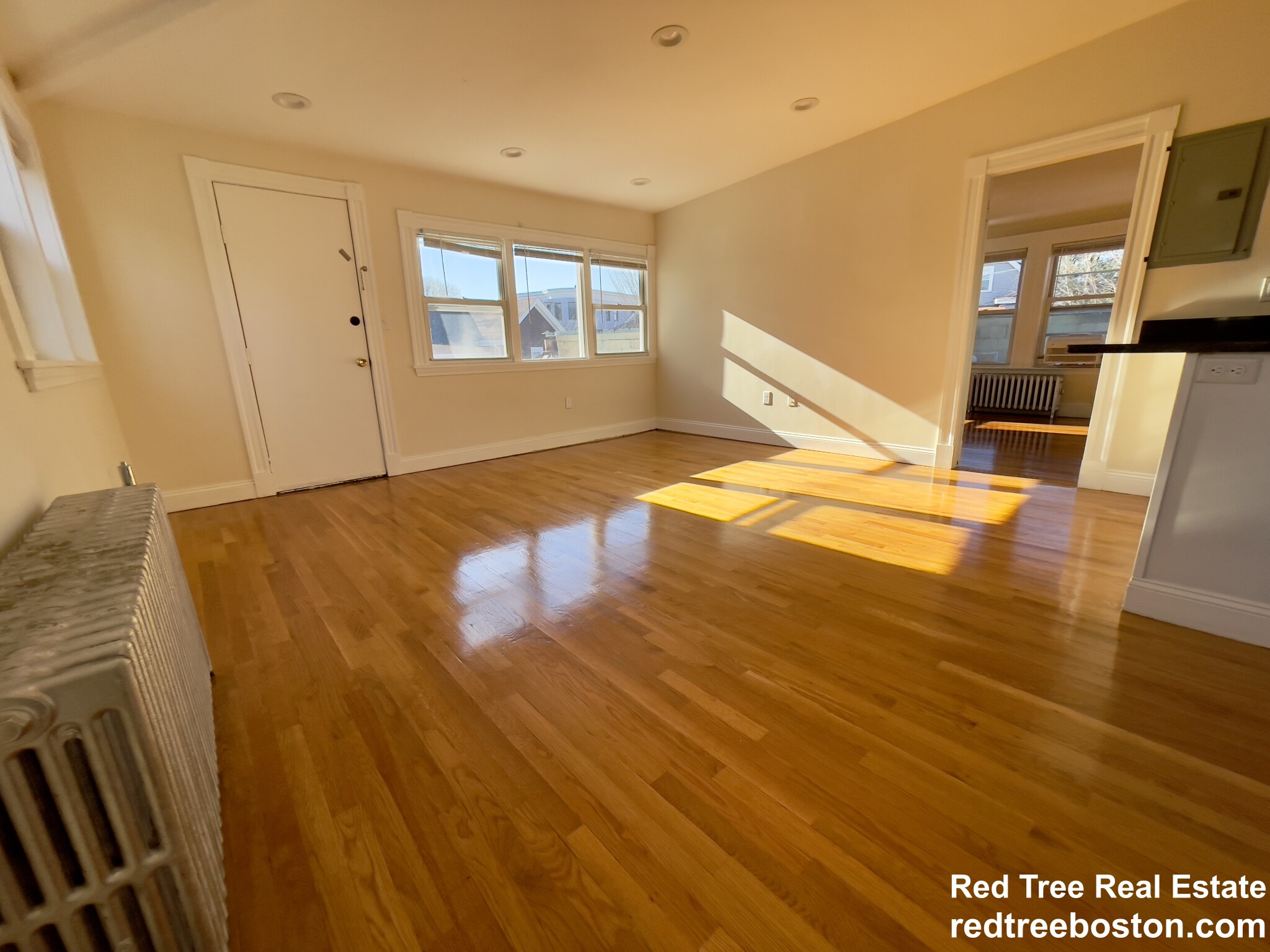 2572 Massachusetts Ave, North Cambridge