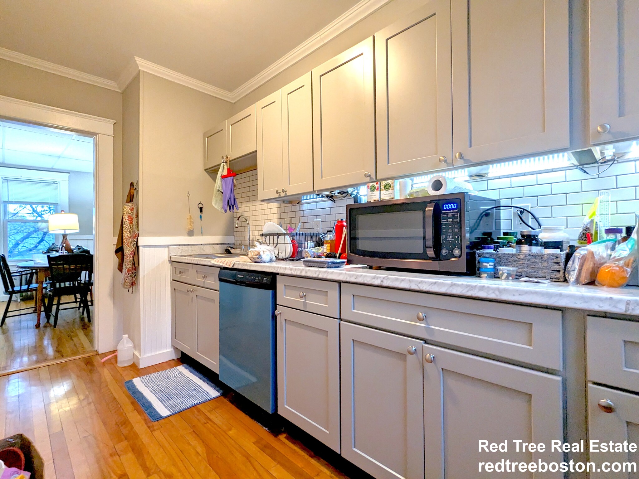 16 Fifth Ave, Oak Hill