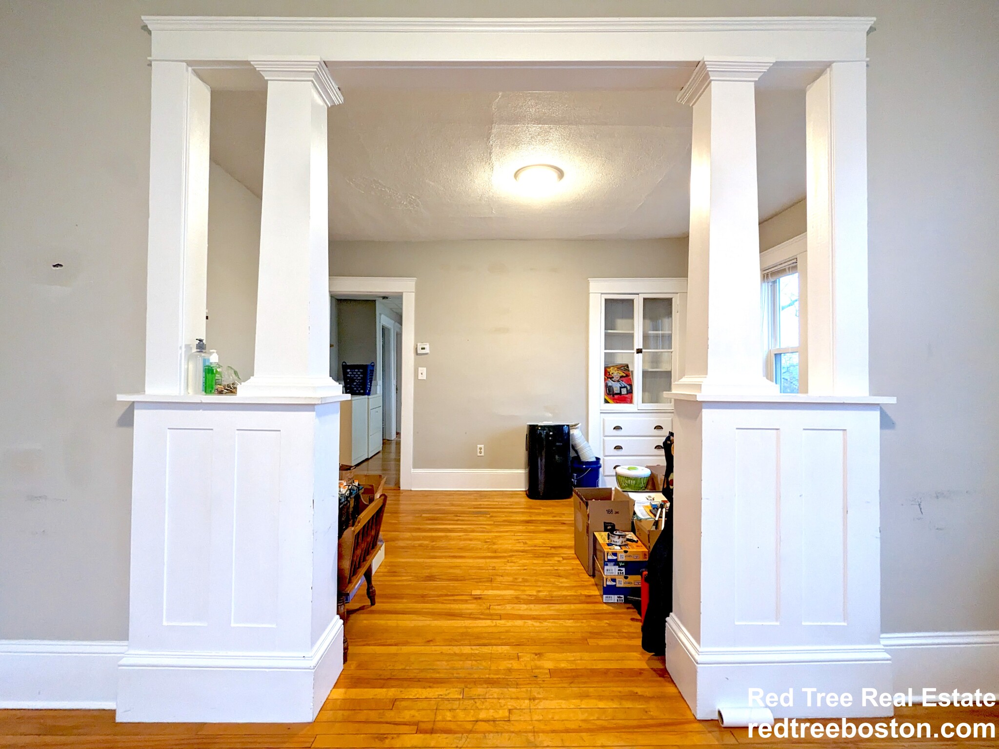 16 Fifth Ave, Oak Hill