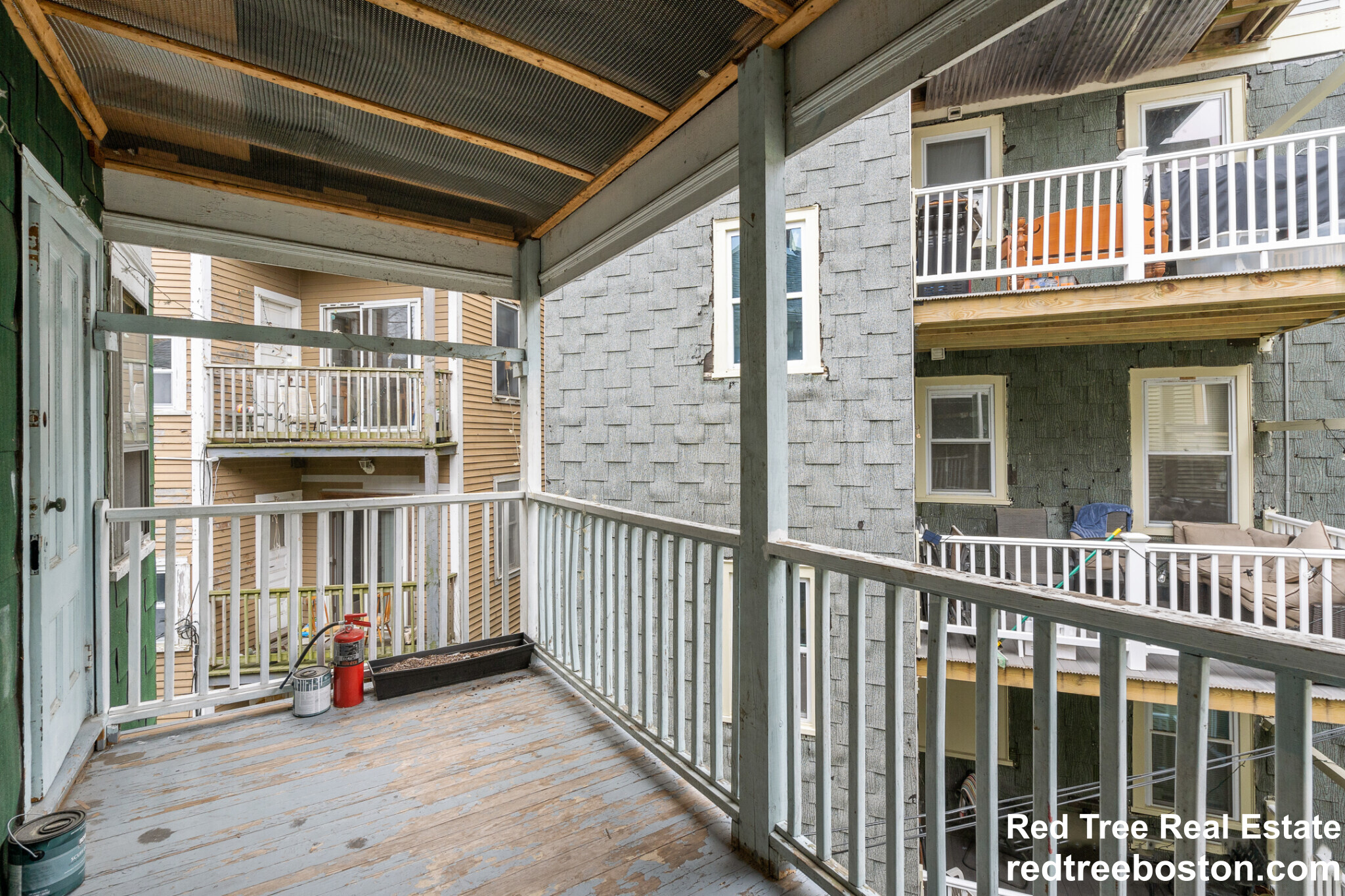 78 Hillside St, Mission Hill