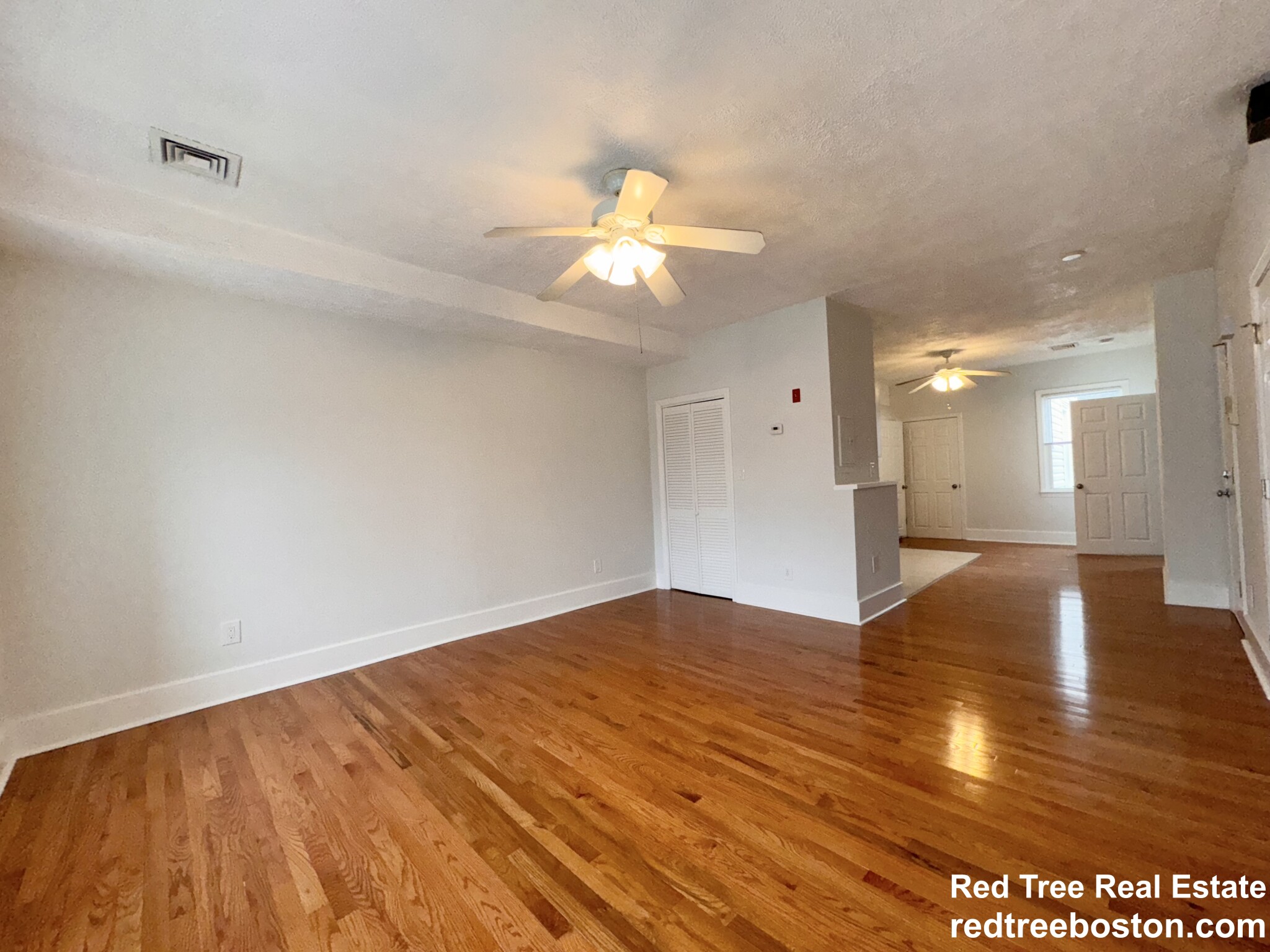 136 7th St, South Boston