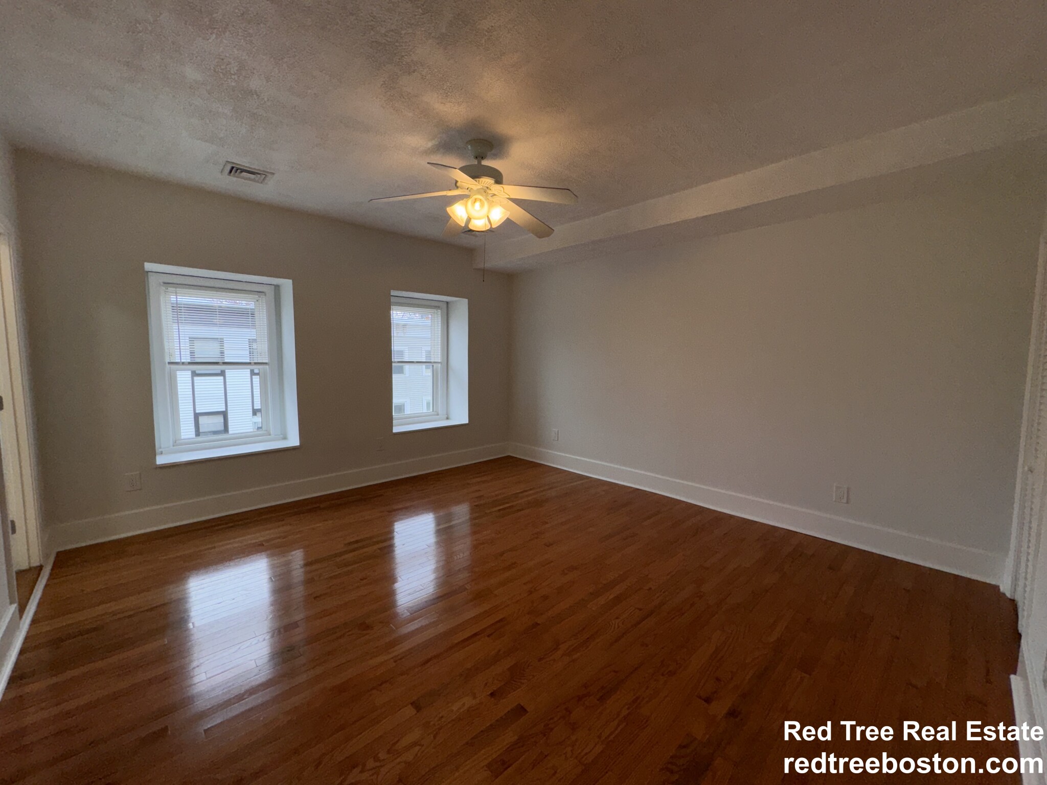 136 7th St, South Boston