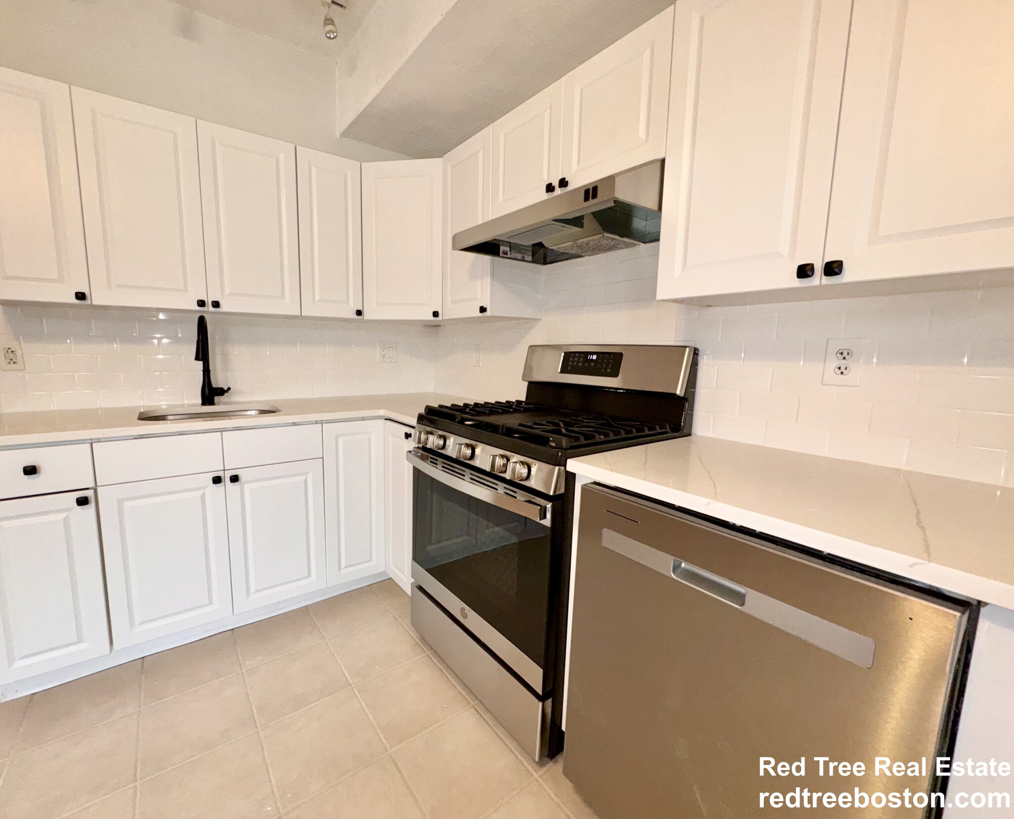 136 7th St, South Boston