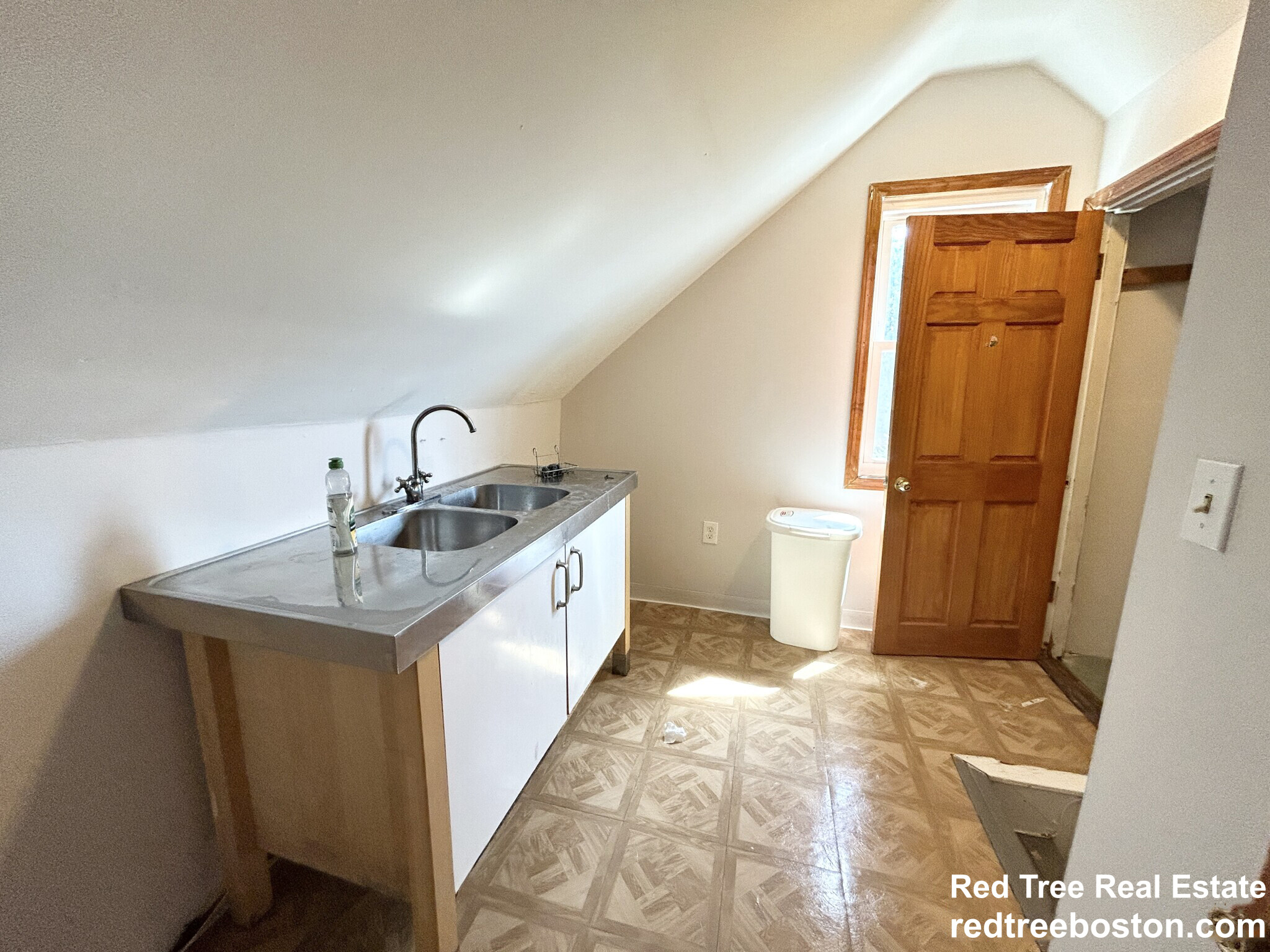 22 Humphreys, Dorchester