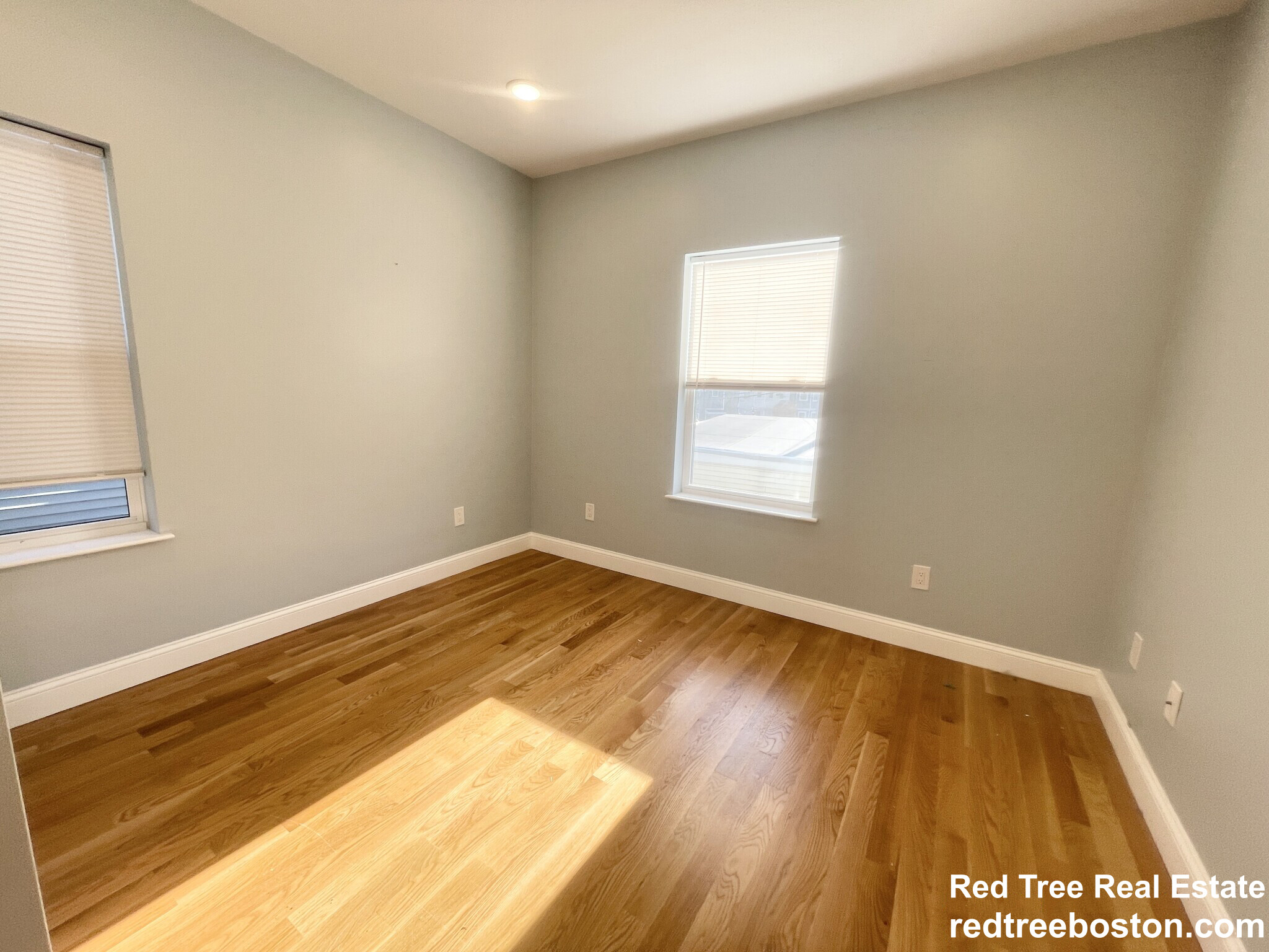 65 Burrell St, East Boston