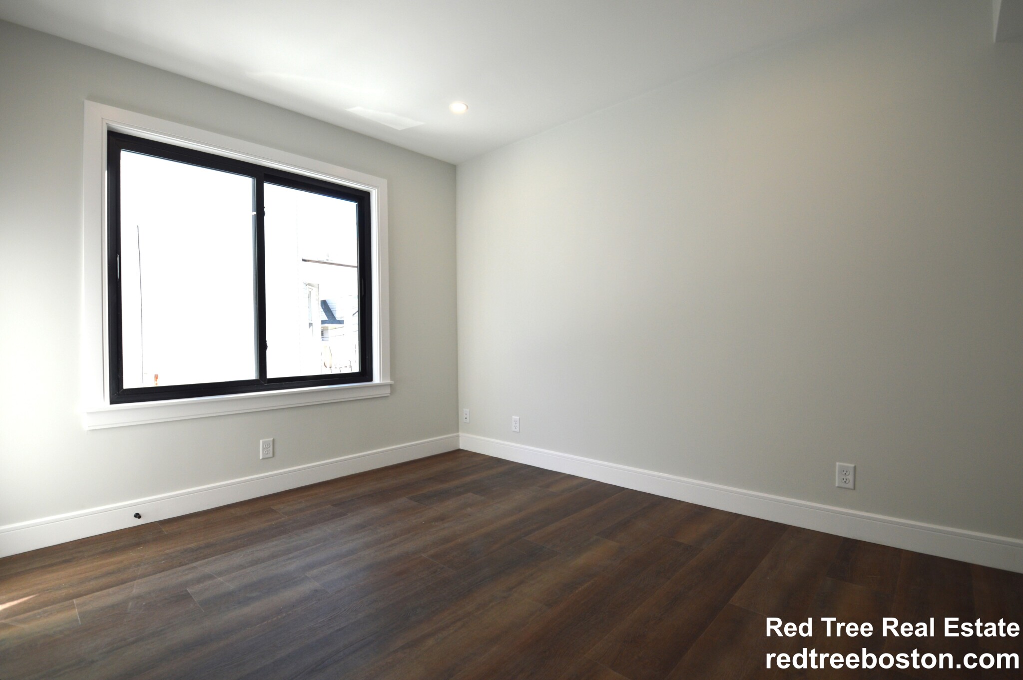 35 Hunnewell Ave, Brighton