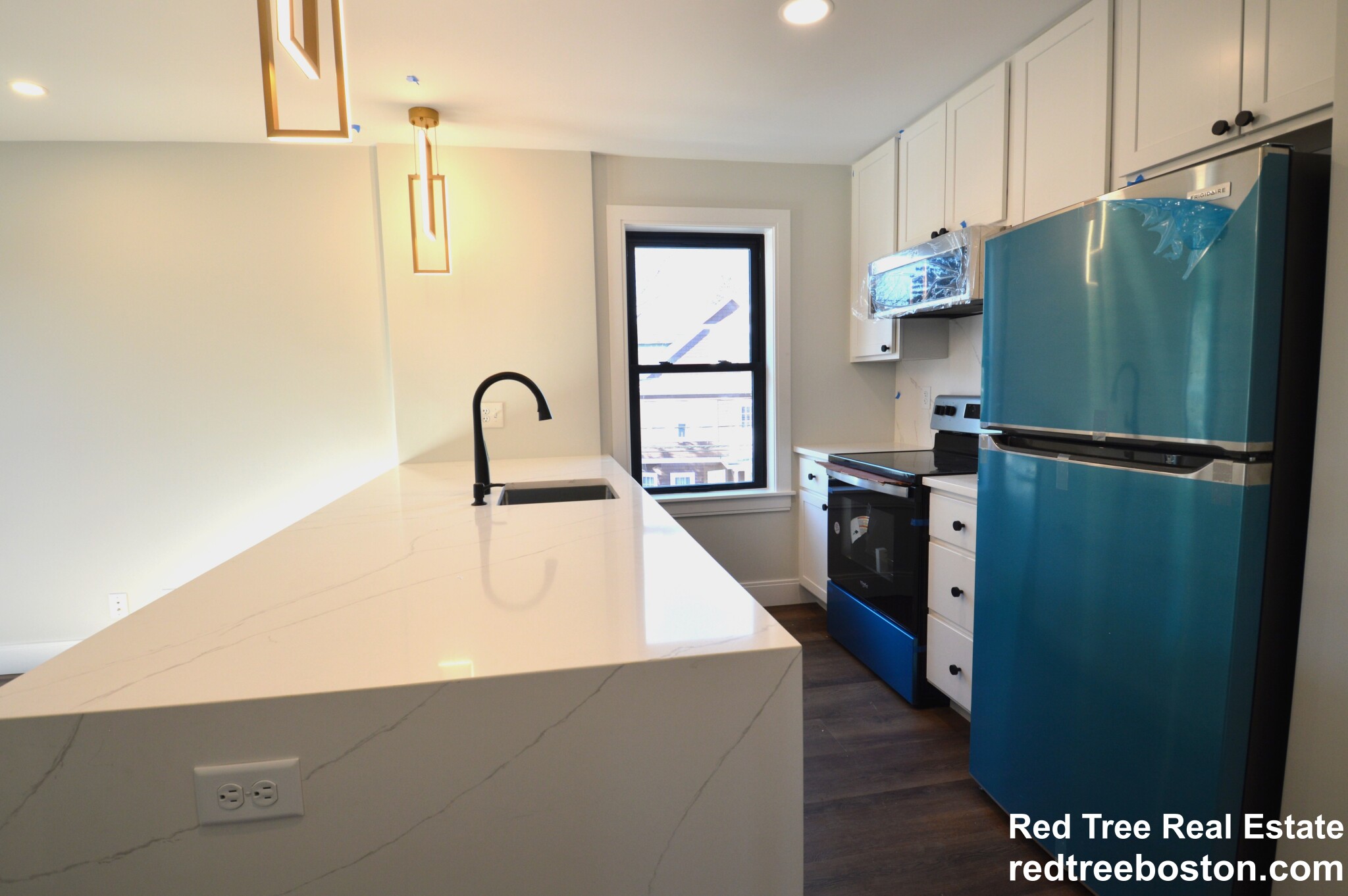 35 Hunnewell Ave, Brighton