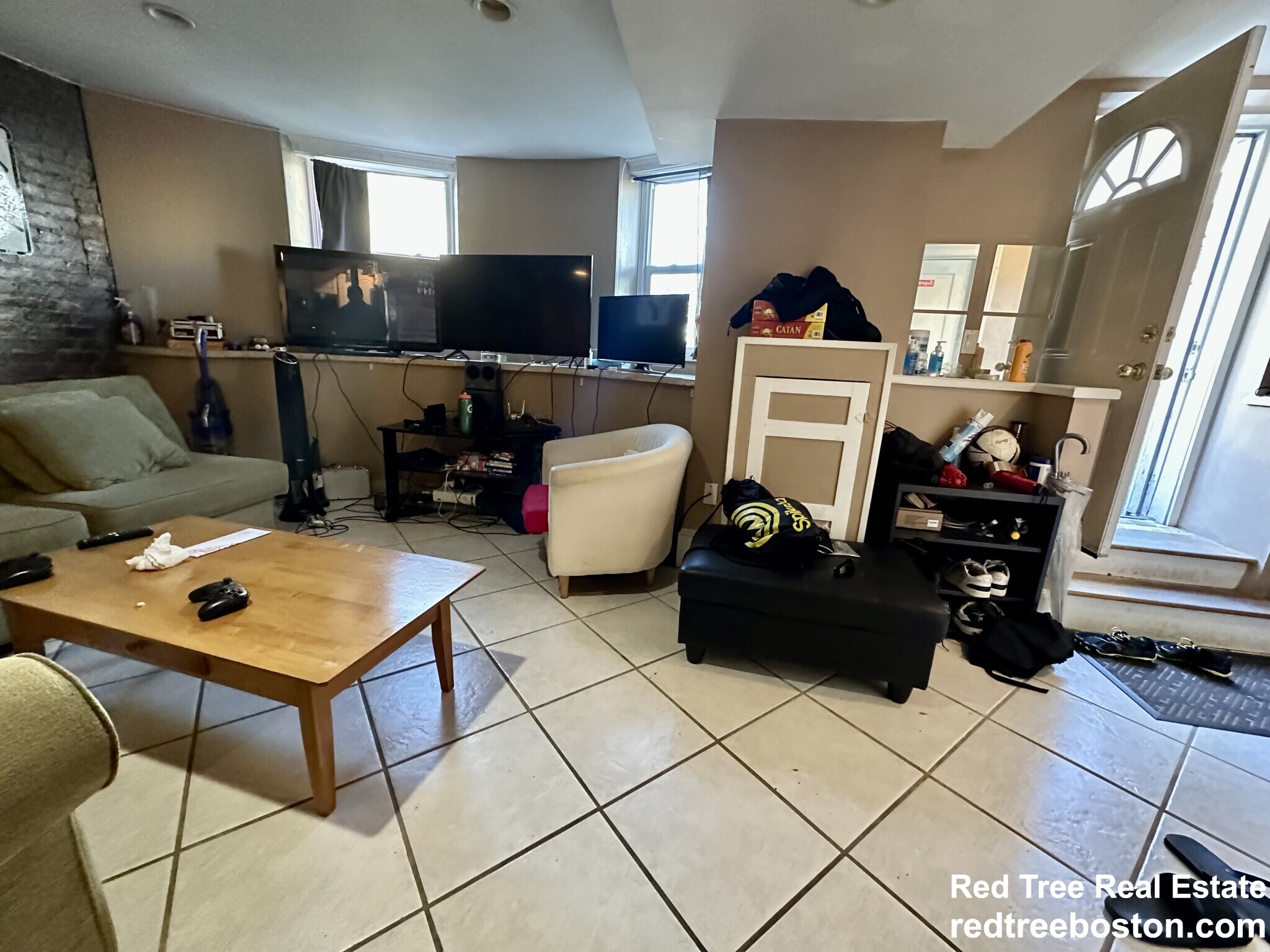 8 Saint Lukes Rd, Allston