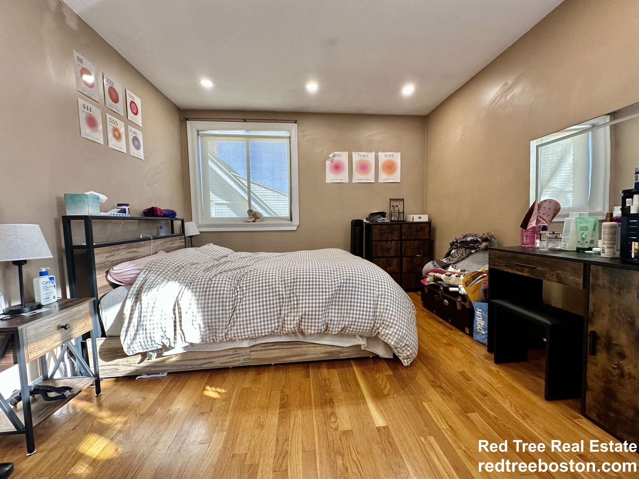 47 Gardner St, Allston