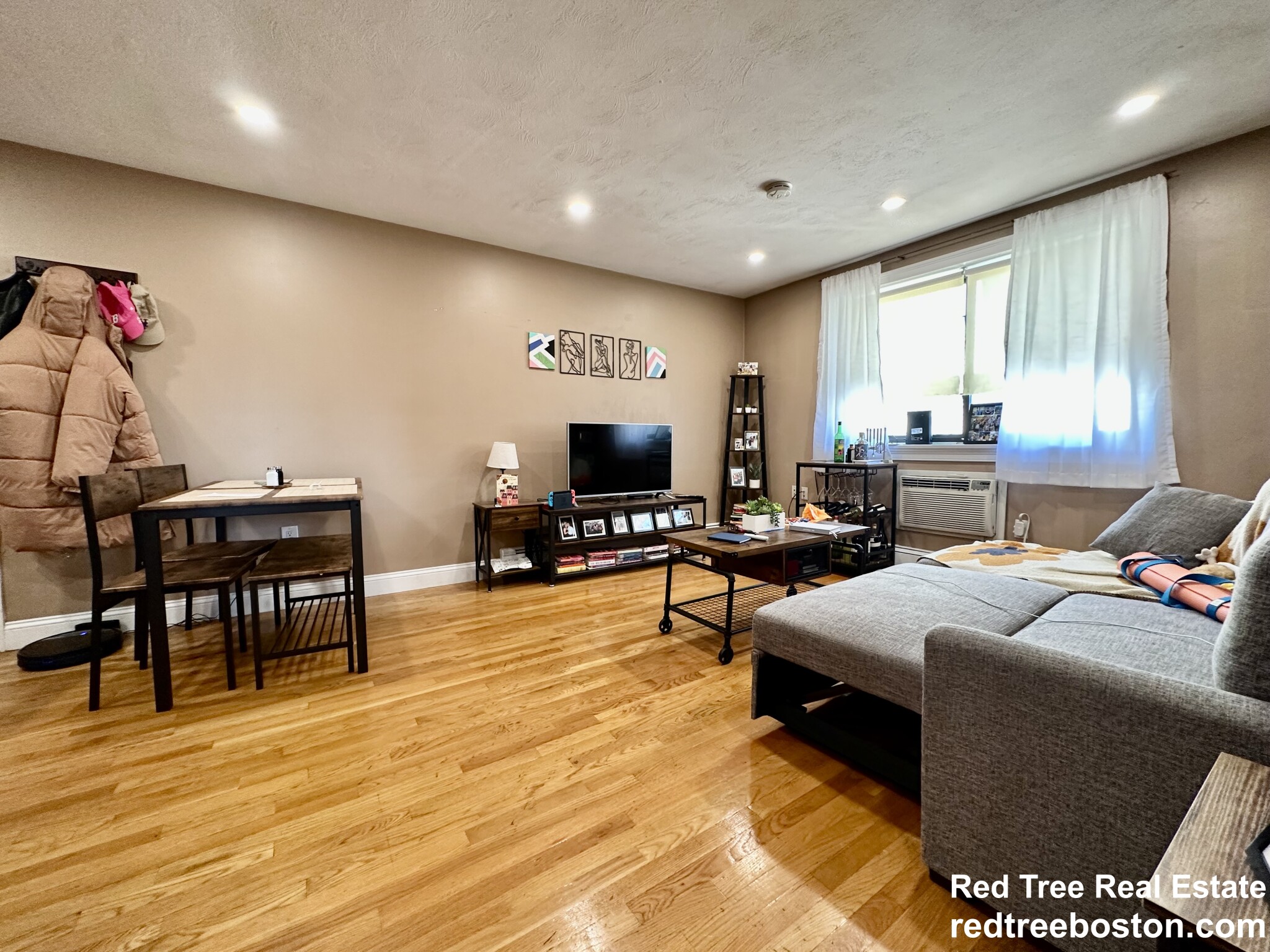 47 Gardner St, Allston