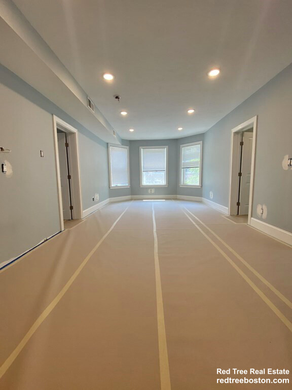 186 Kelton St, Allston