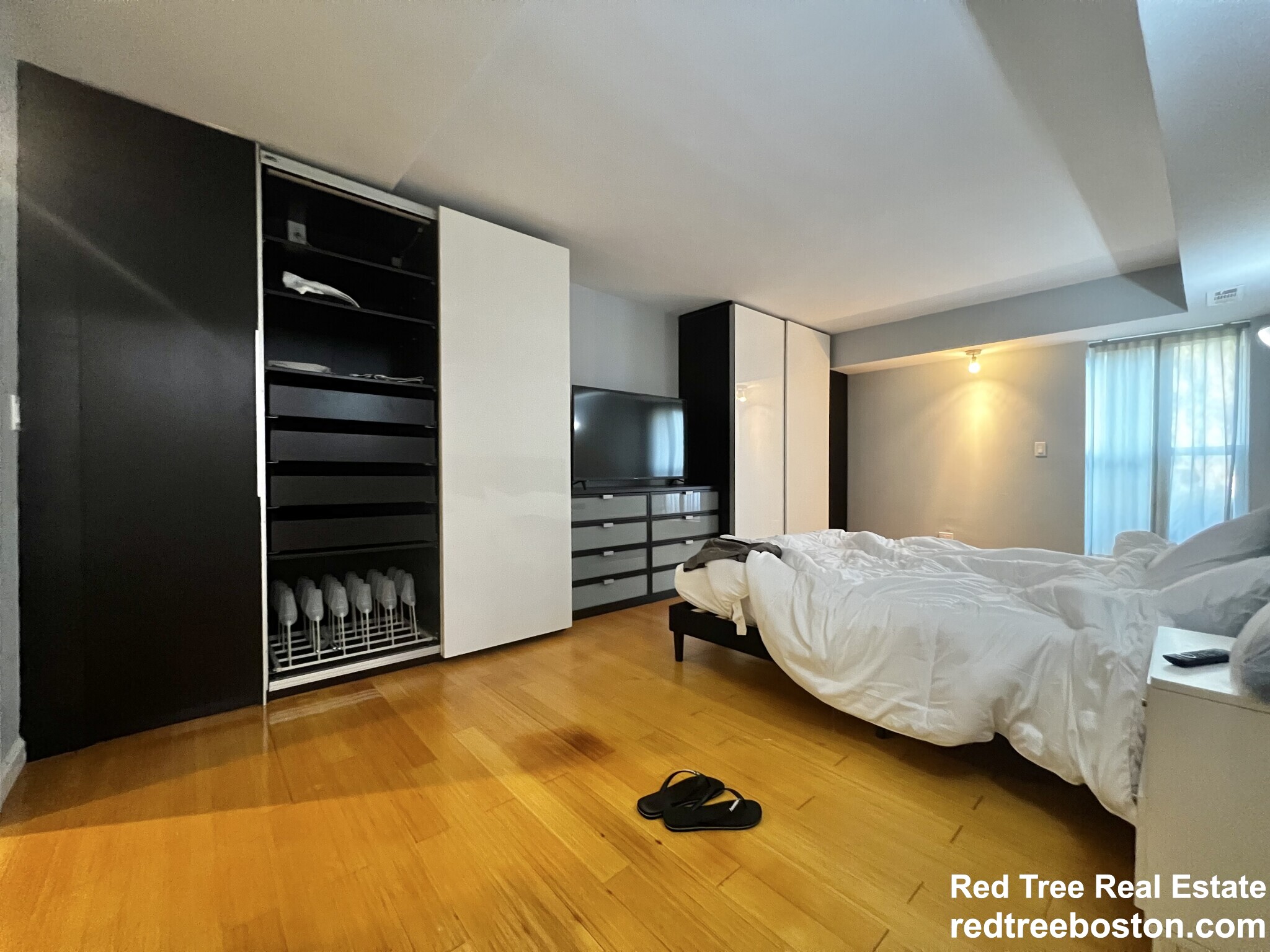 57 Broadlawn Park, Chestnut Hill