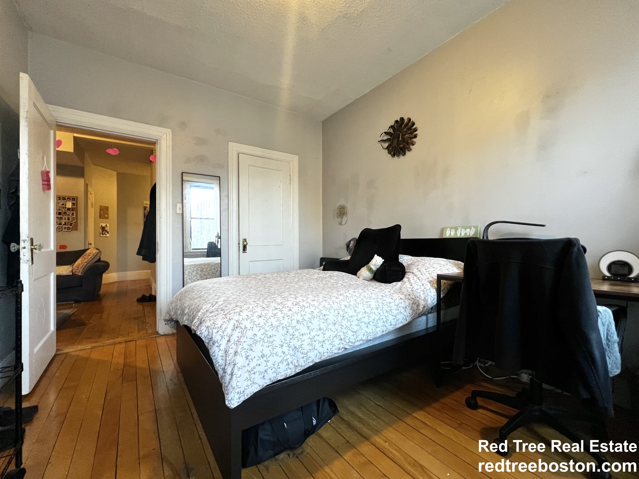 18 Glenville Ave, Allston