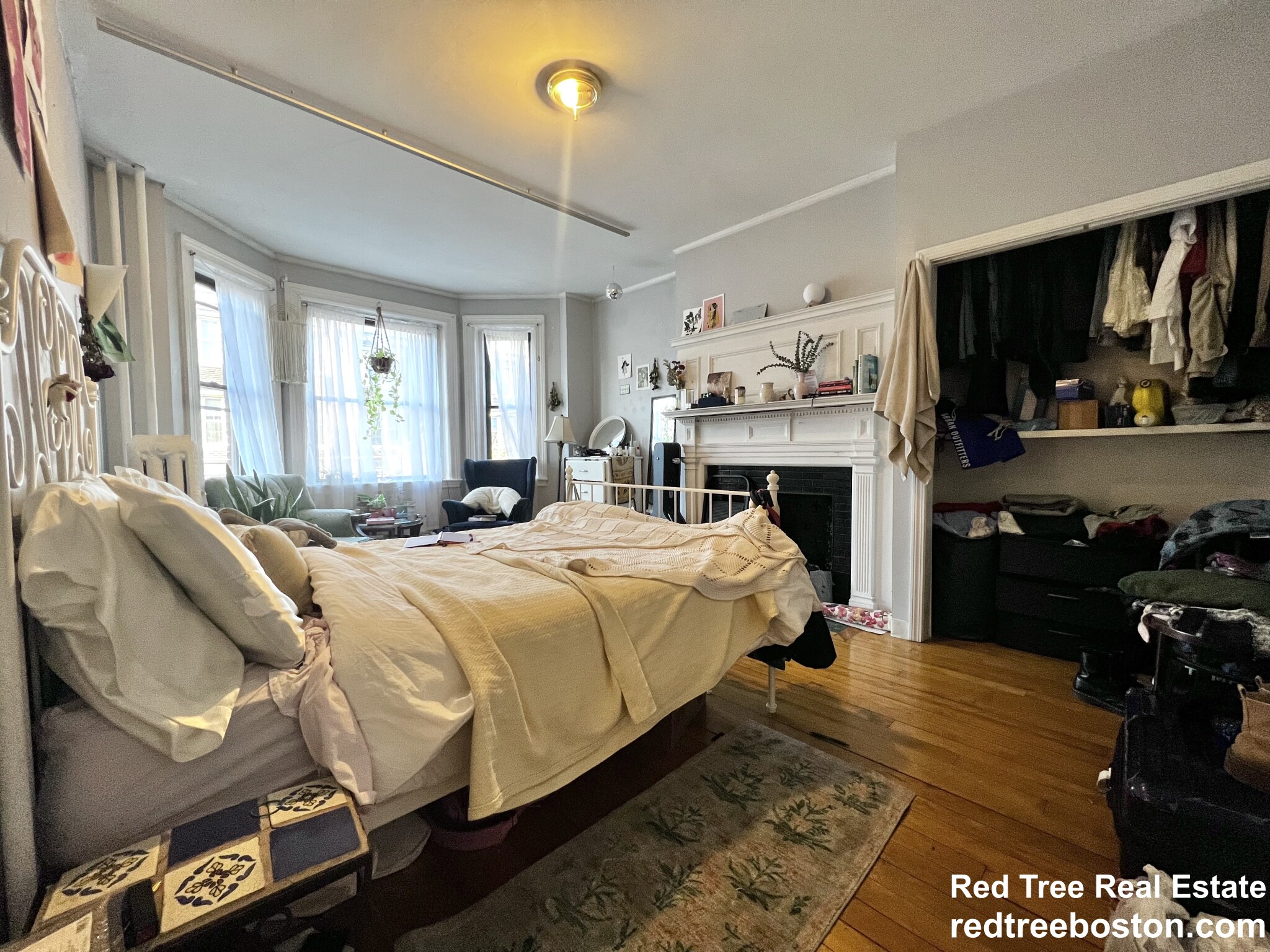 18 Glenville Ave, Allston