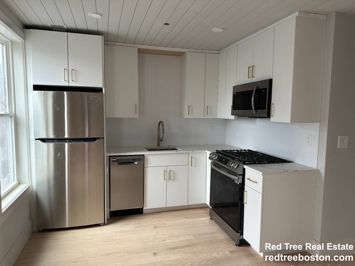 183 Maverick St, East Boston