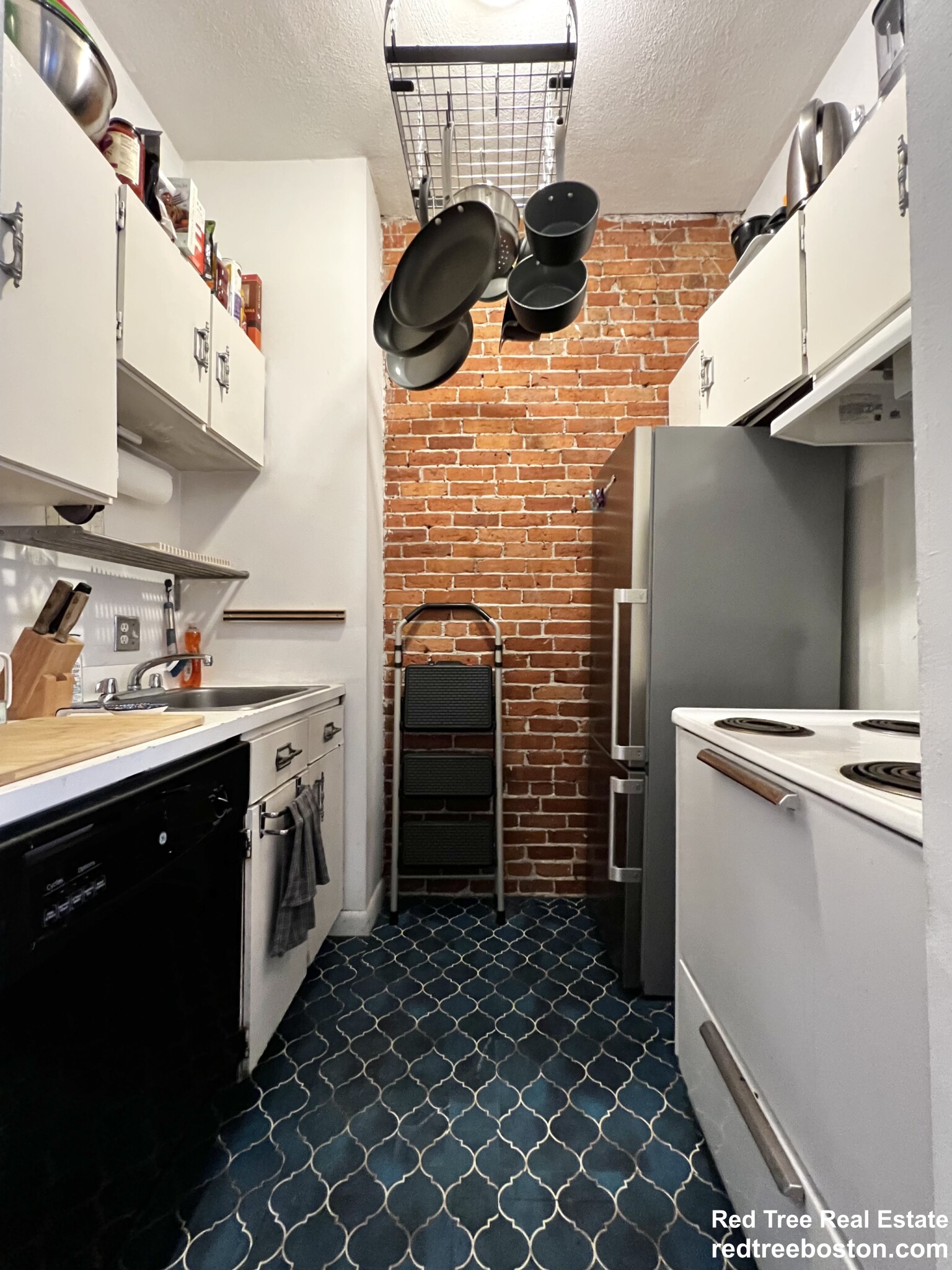 23 Cortes St, Back Bay