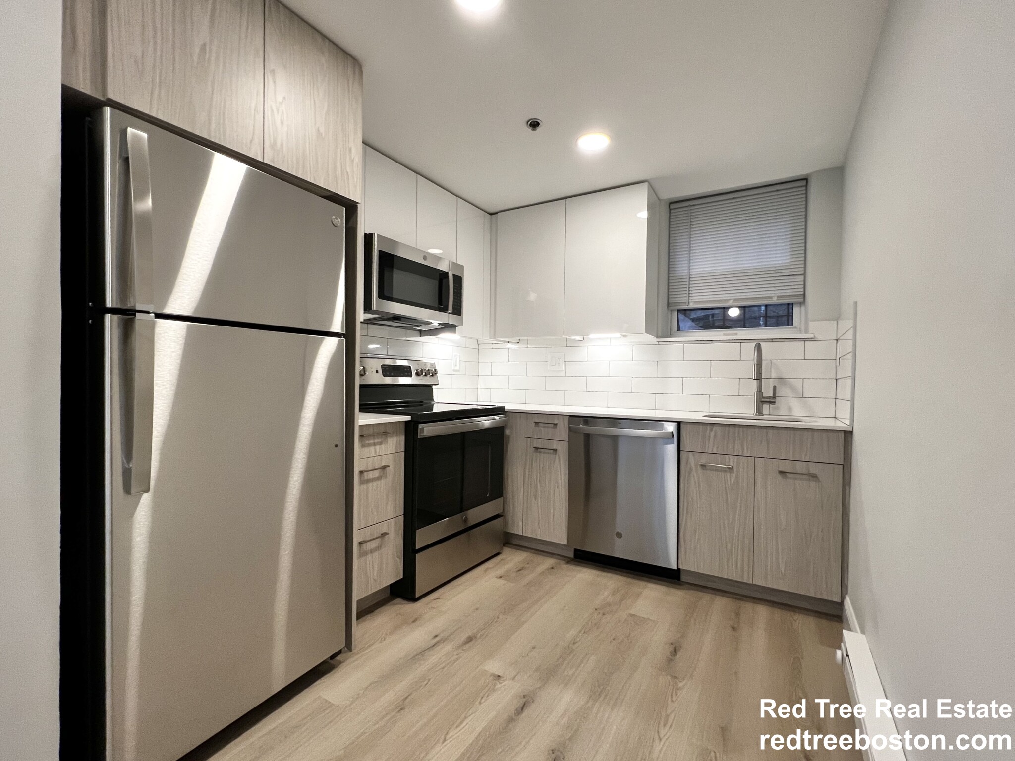 15 Queensberry St, Fenway