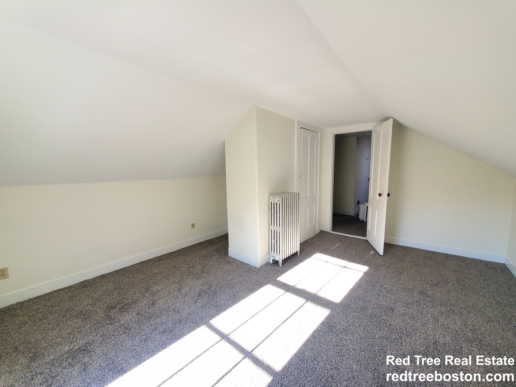 83 Church St, Newton Corner