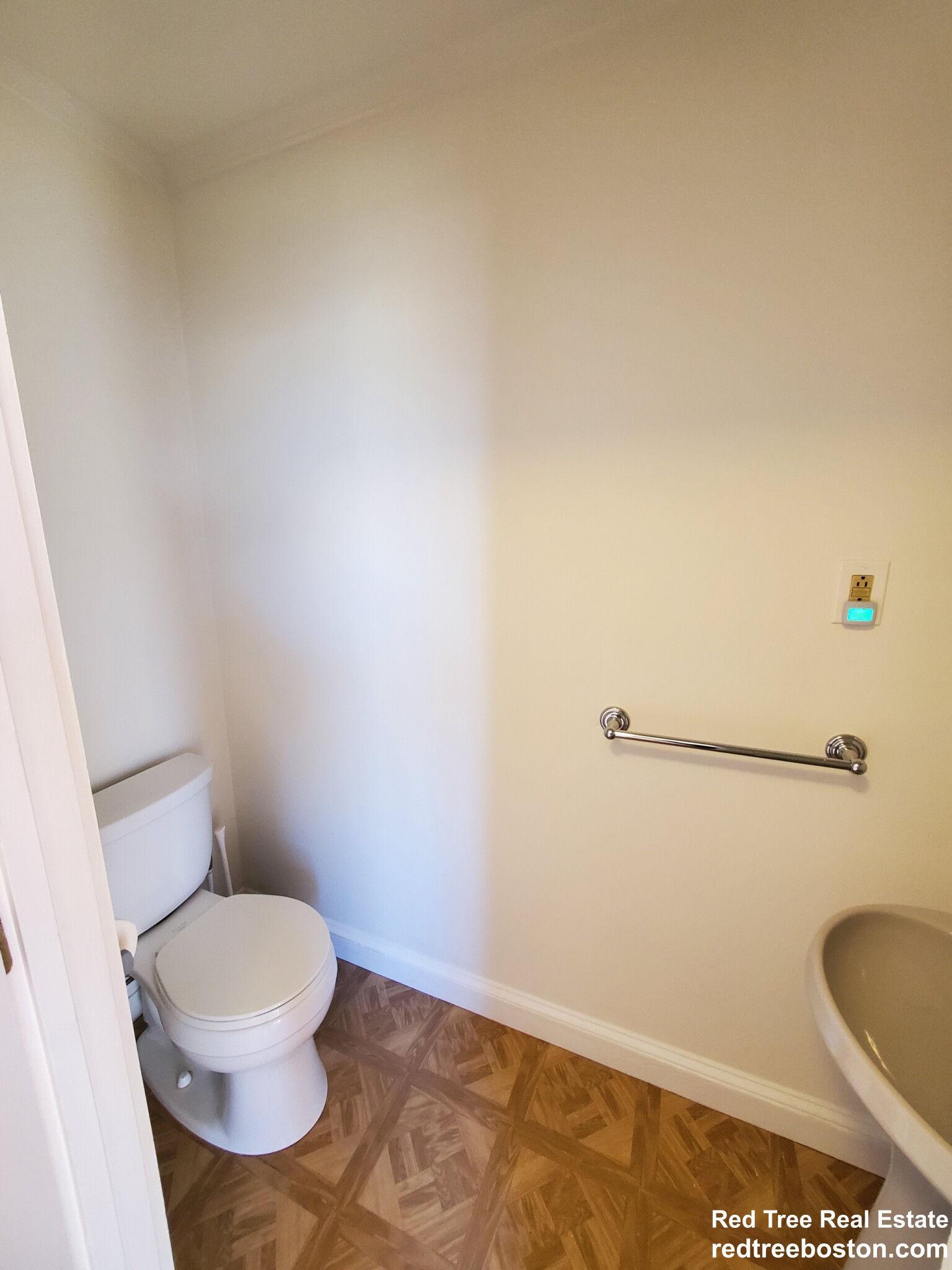 83 Church St, Newton Corner