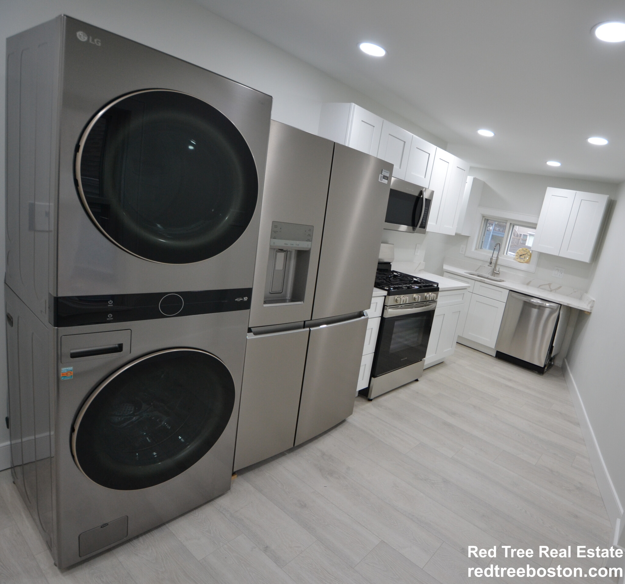 15 Avalon St, Revere