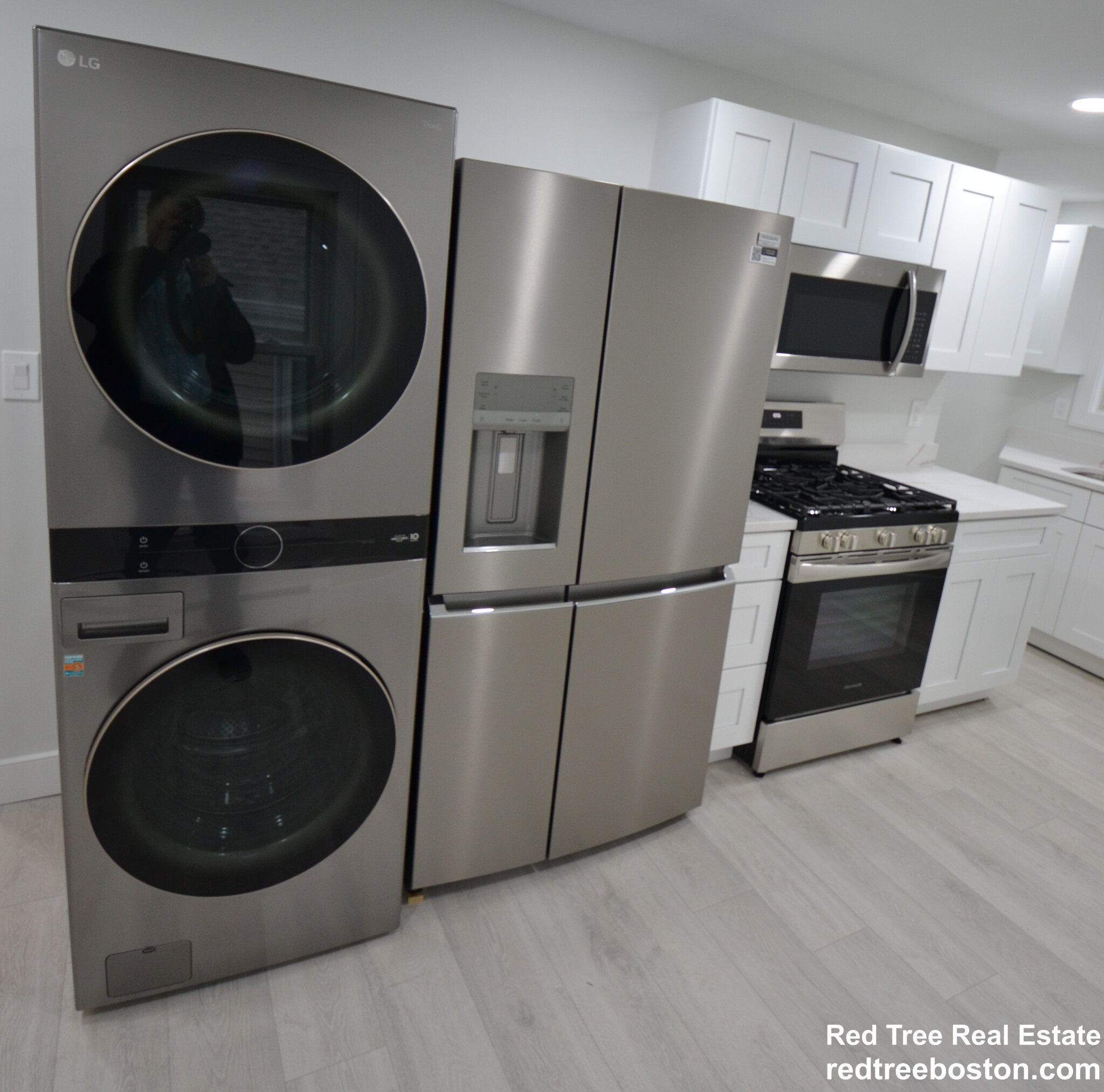 15 Avalon St, Revere