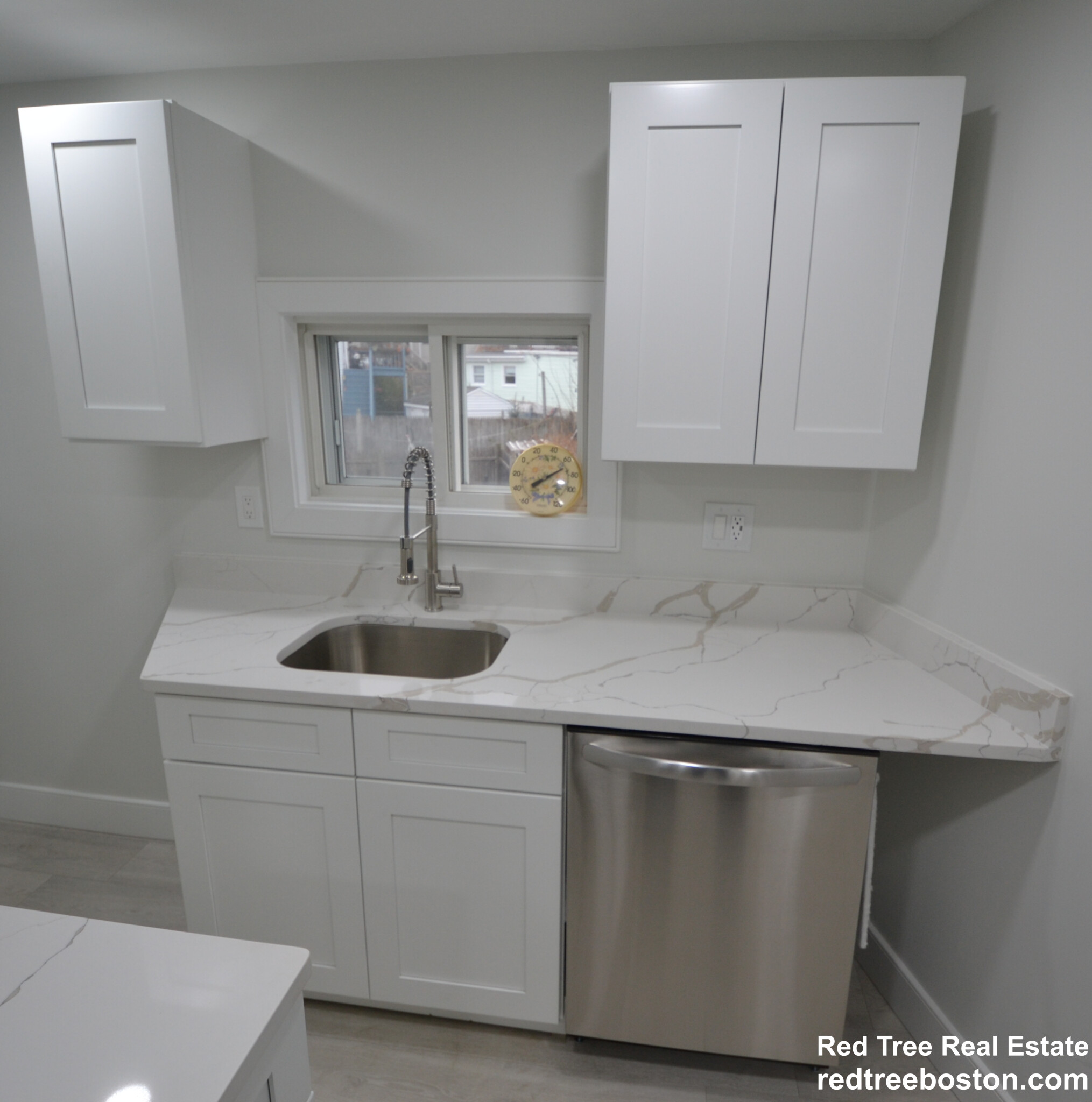 15 Avalon St, Revere