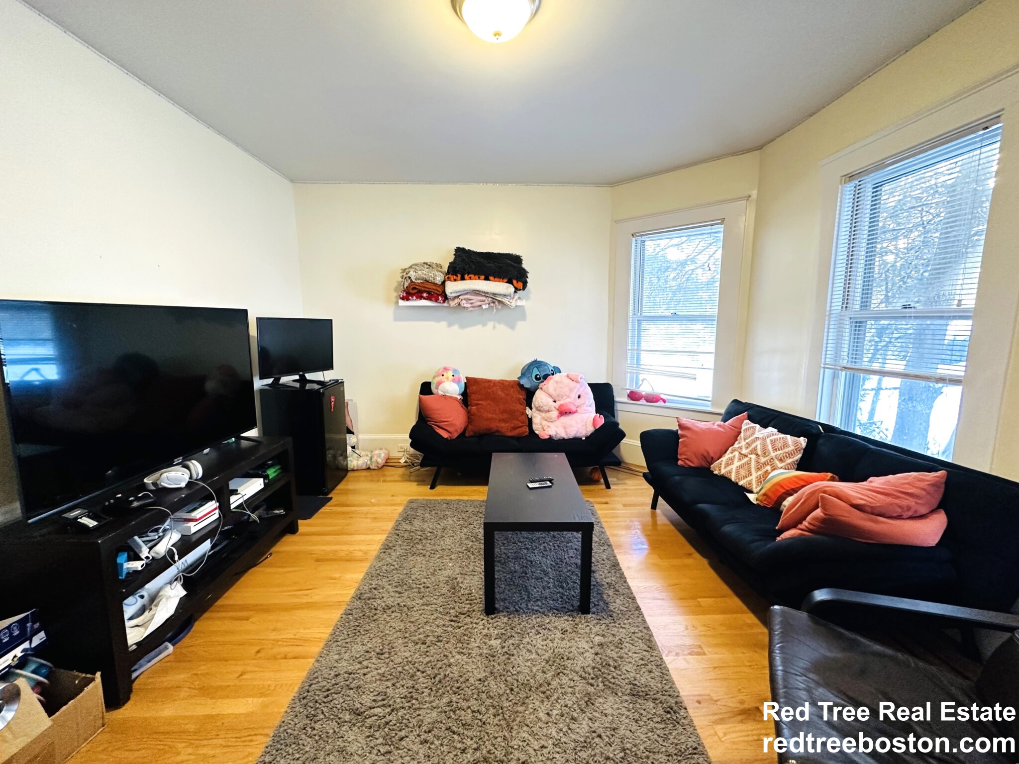 28 R Cherry St, Prospect Hill