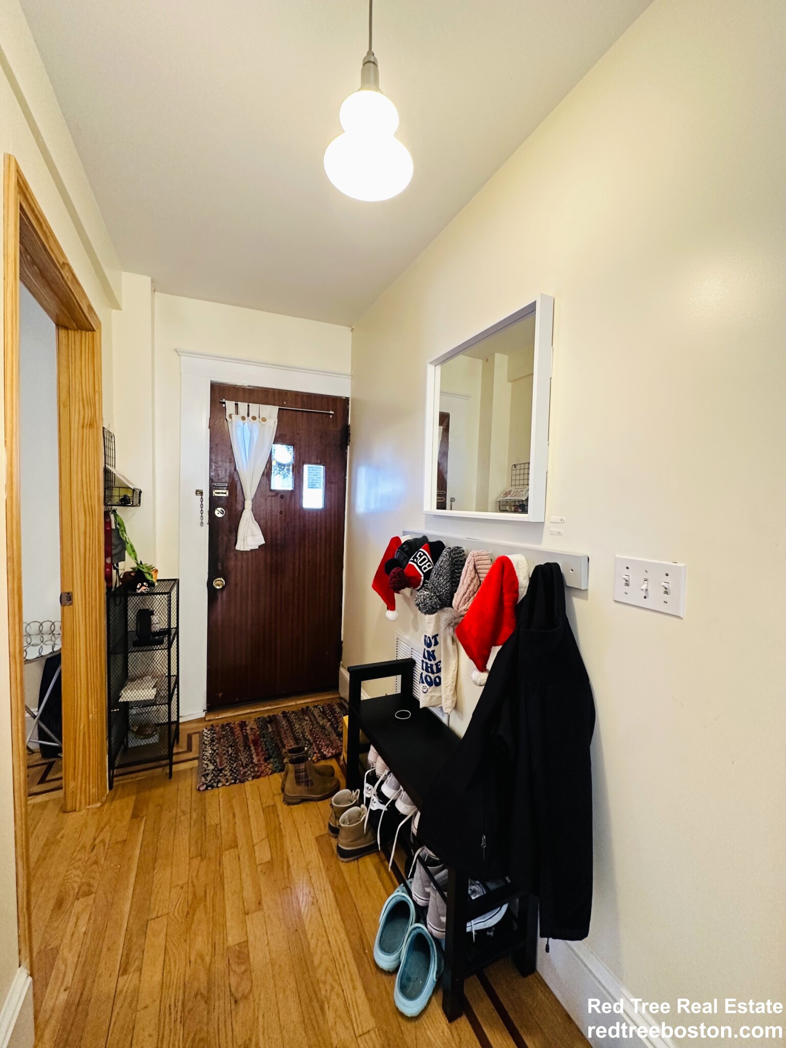 28 R Cherry St, Prospect Hill