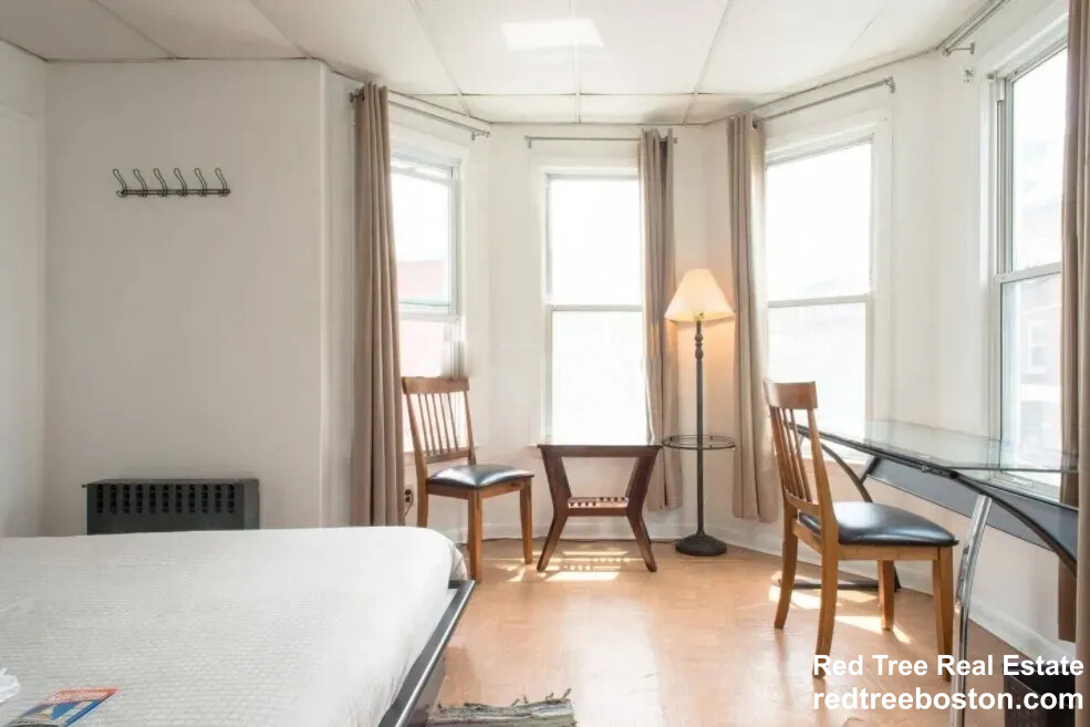 28 Orleans St, East Boston