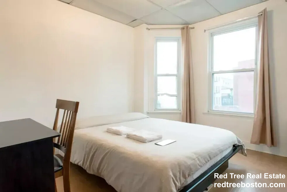 28 Orleans St, East Boston