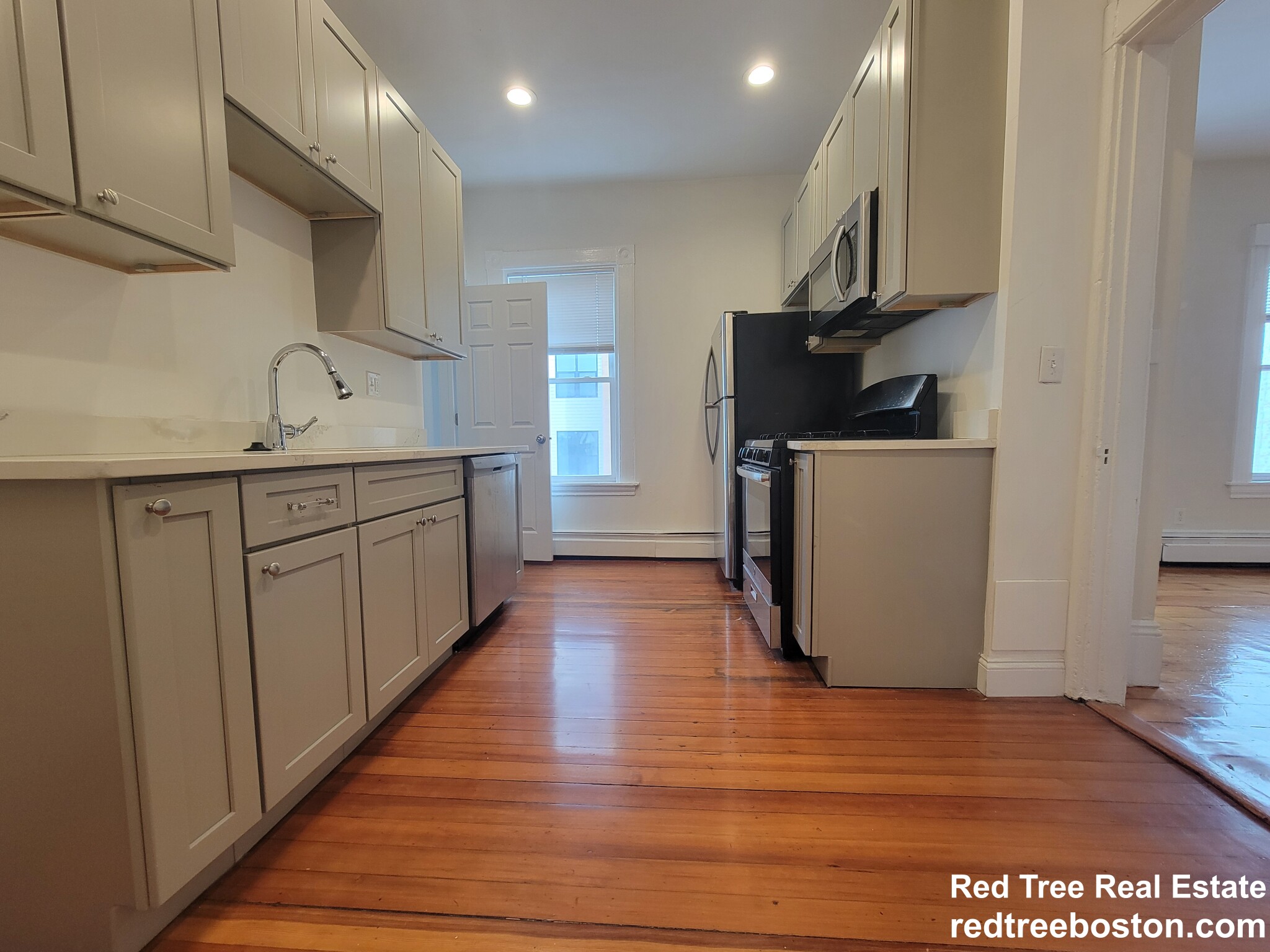 319 Dorchester St, South Boston