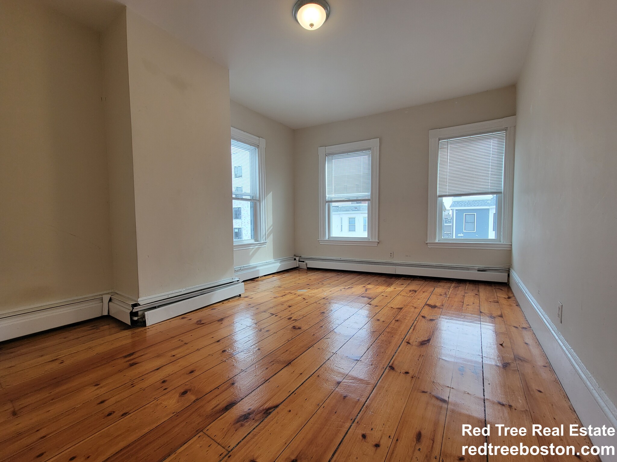 319 Dorchester St, South Boston