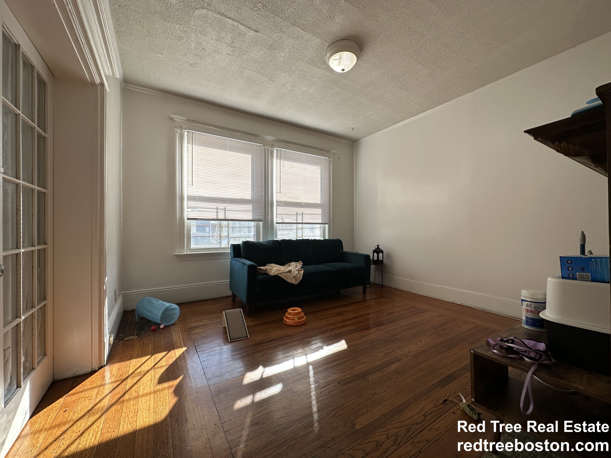 14 A Ashford St, Allston