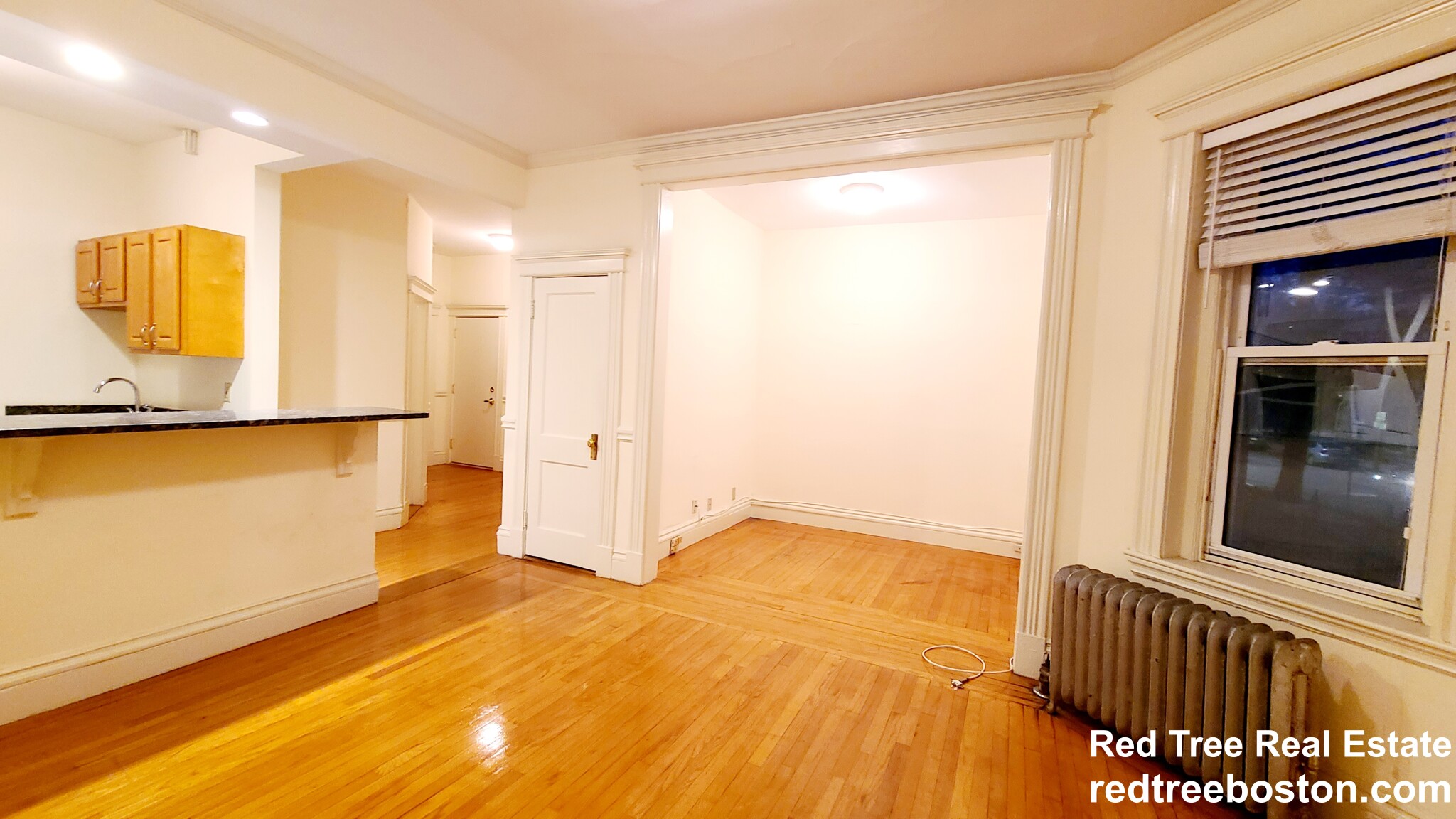 105 Queensberry St, Fenway