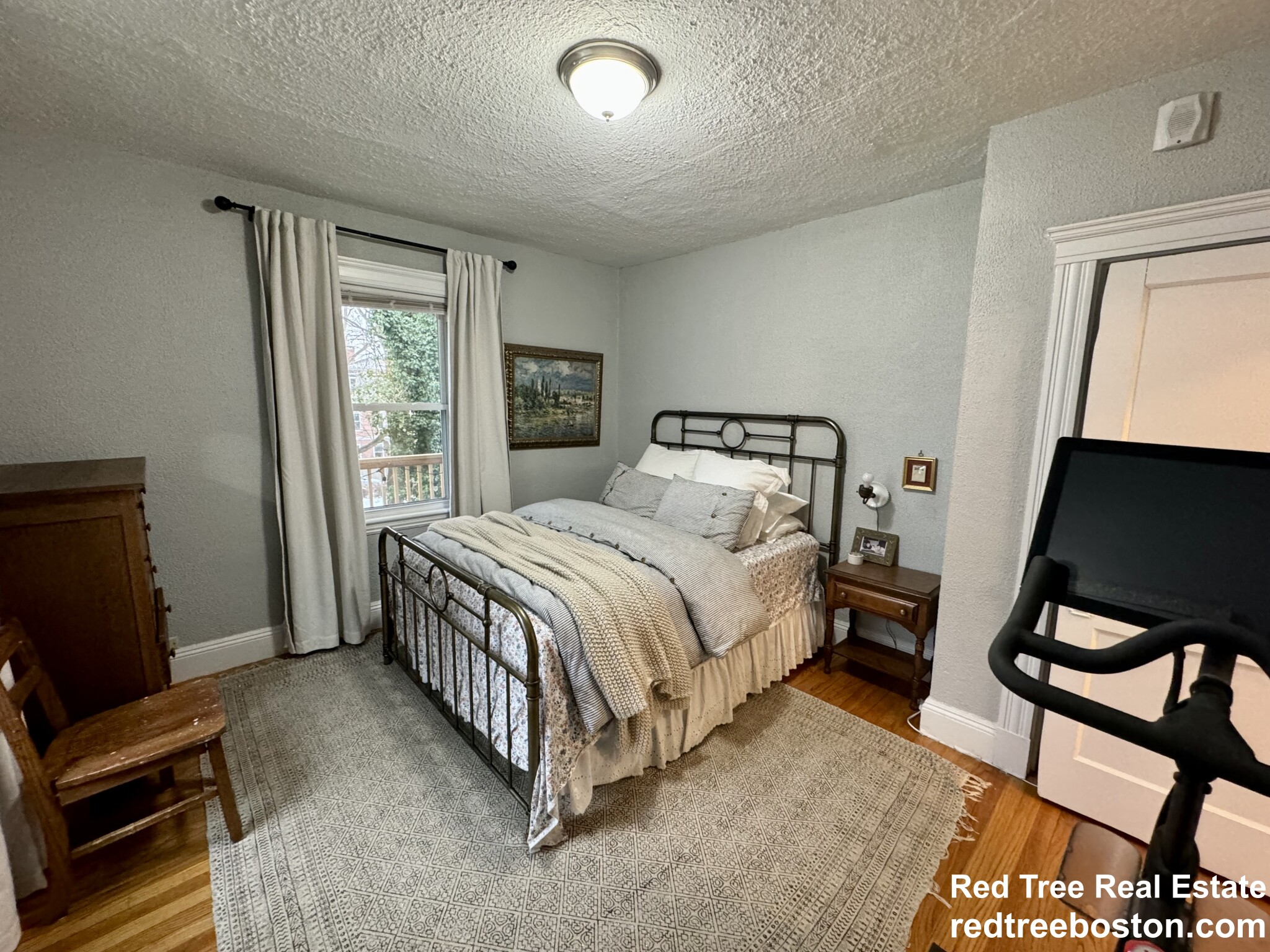 24 Saint Peter, Jamaica Plain