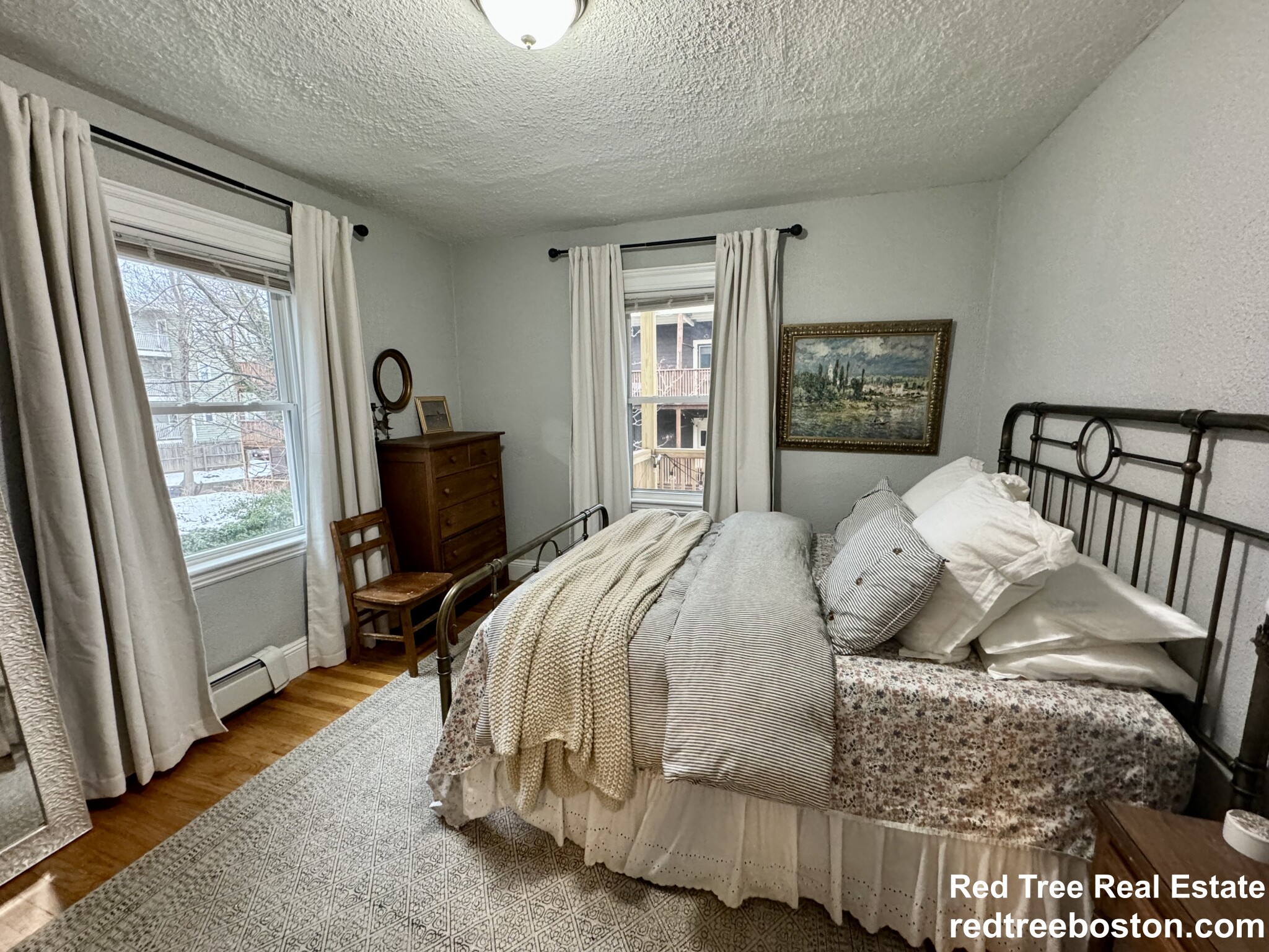 24 Saint Peter, Jamaica Plain