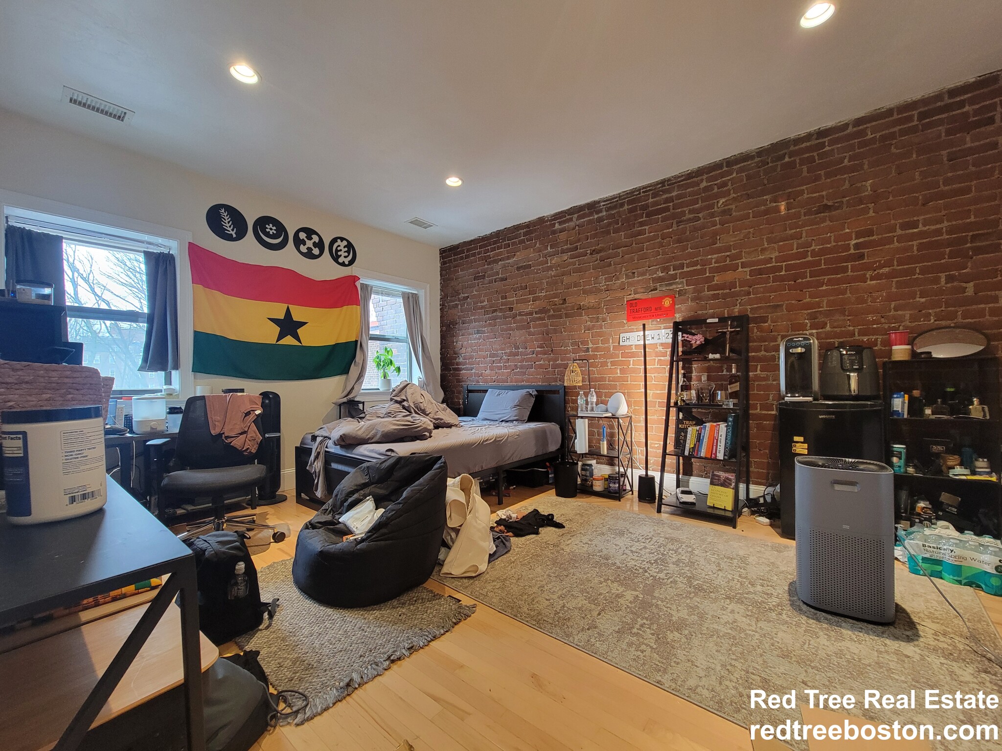 1203 Beacon St, Coolidge Corner