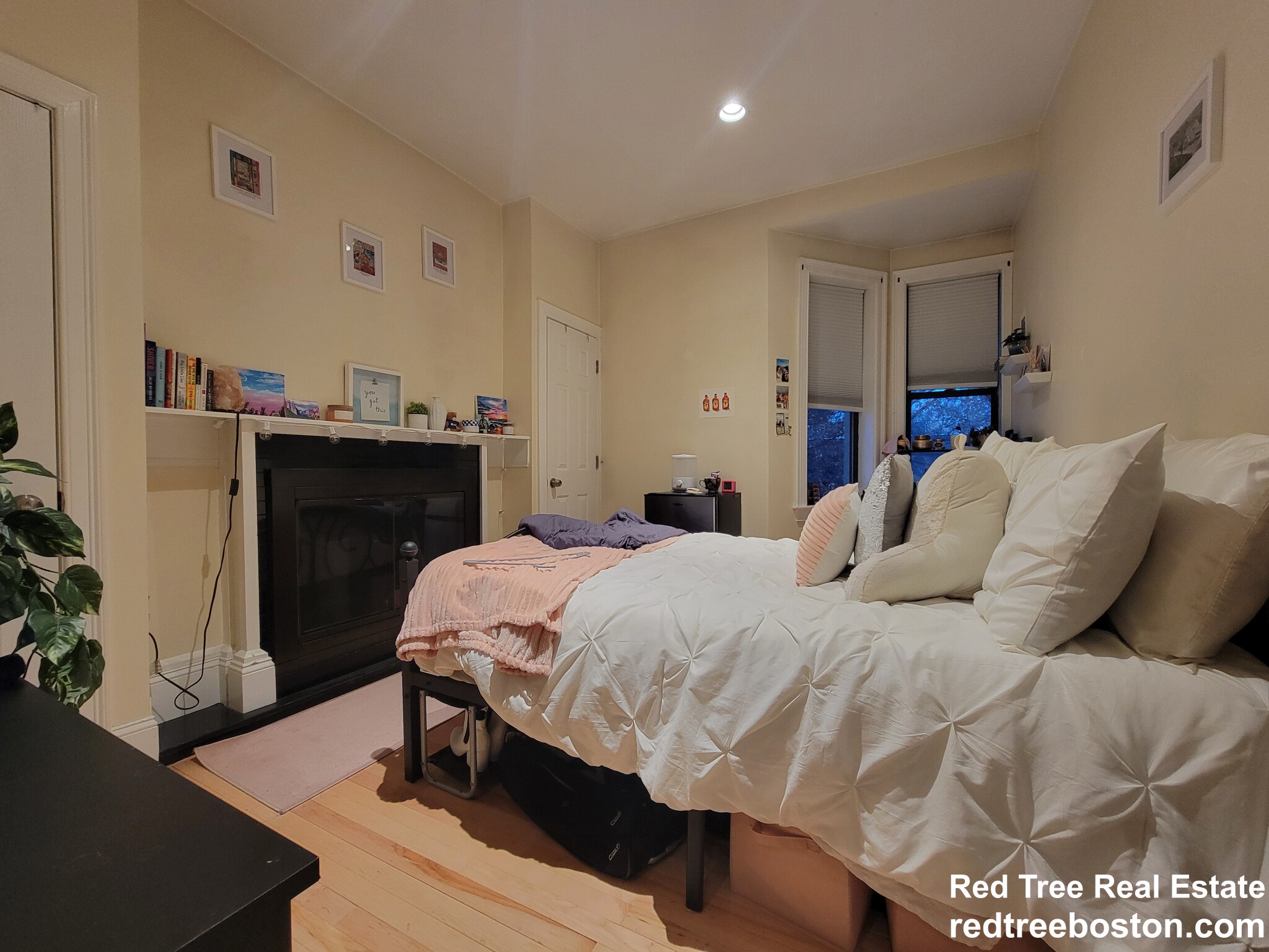 1203 Beacon St, Coolidge Corner